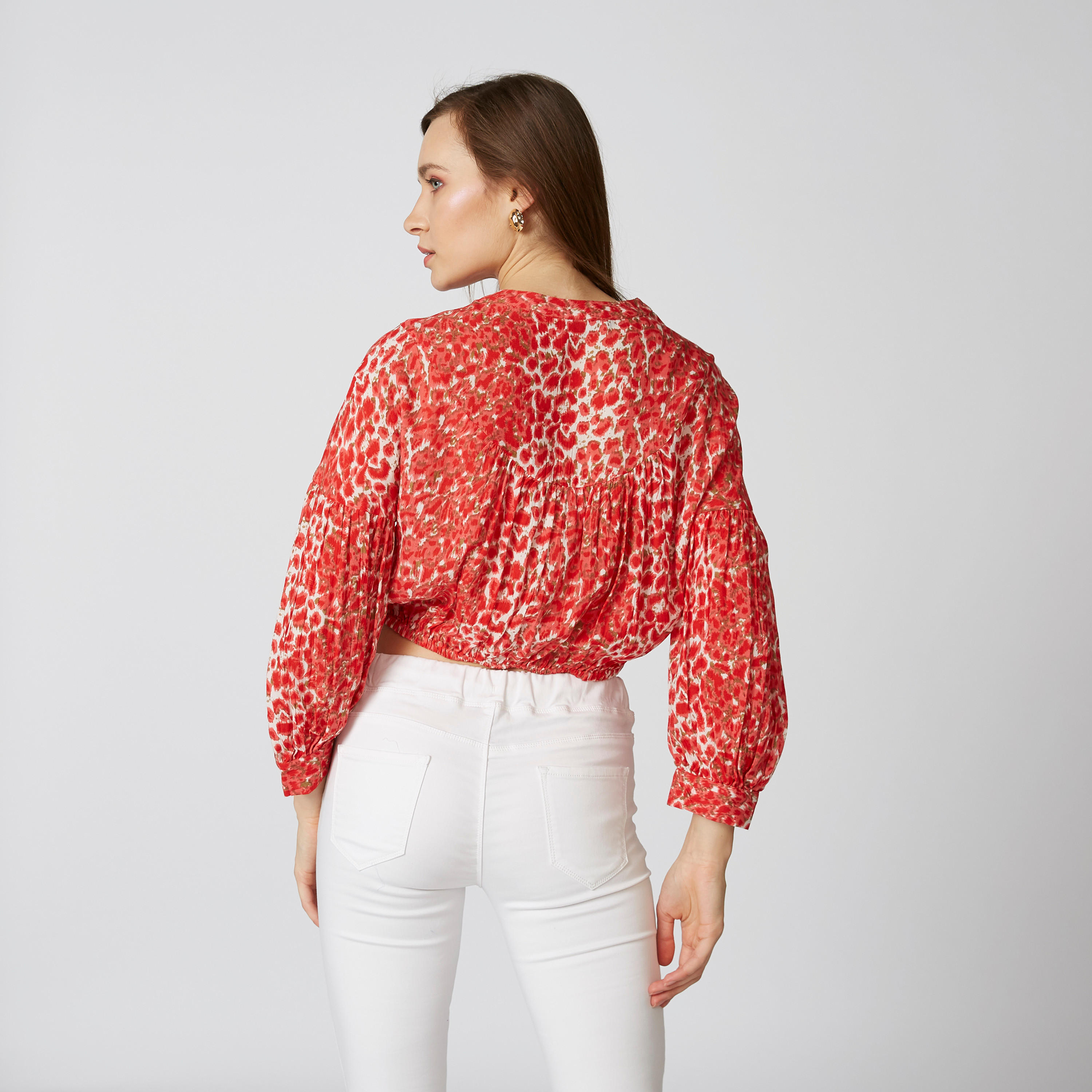 بلوزة قصيرة بأكمام بيشوب وأربطة وطبعات-women-clothing-shirtsandblouses-blouses-image-2