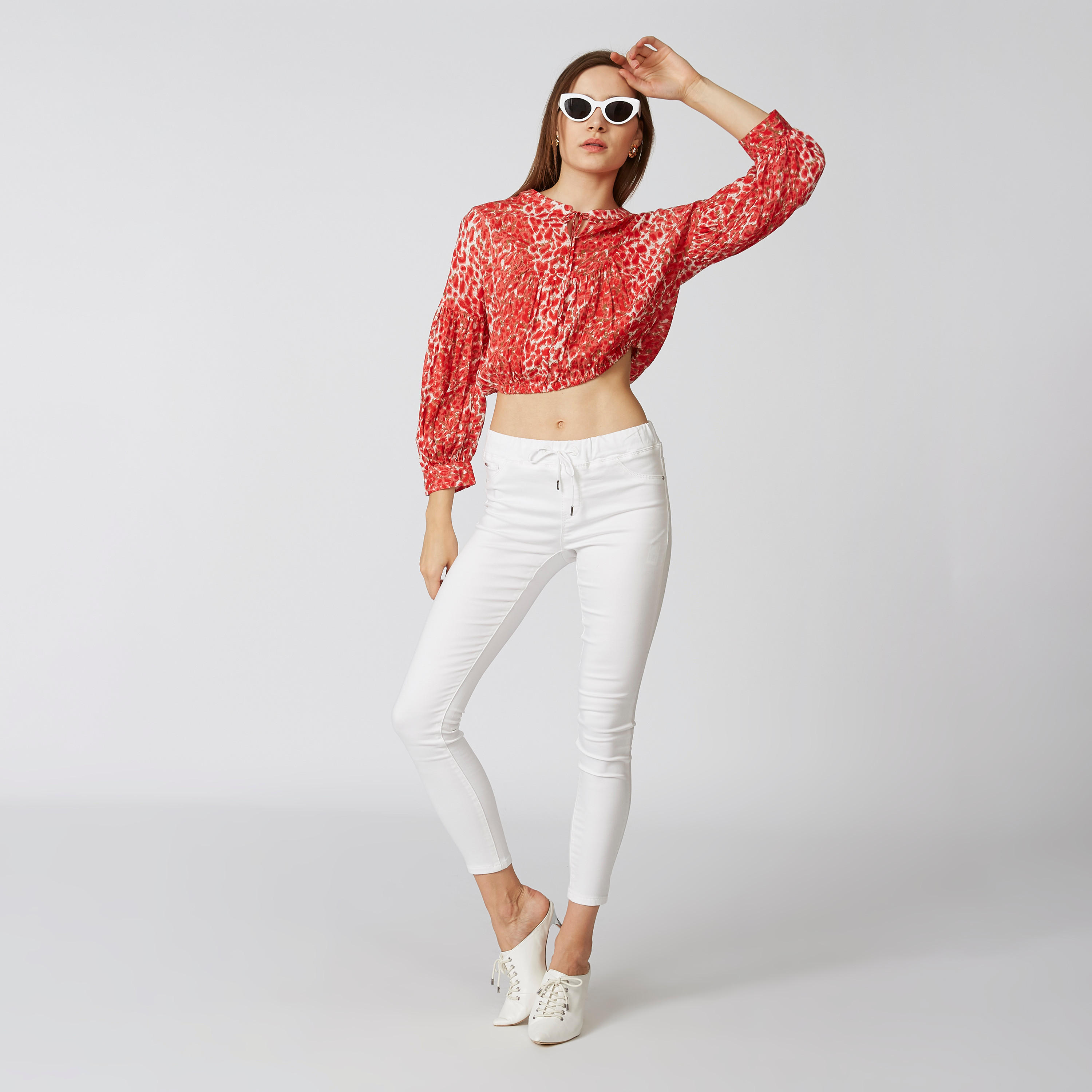 بلوزة قصيرة بأكمام بيشوب وأربطة وطبعات-women-clothing-shirtsandblouses-blouses-image-3