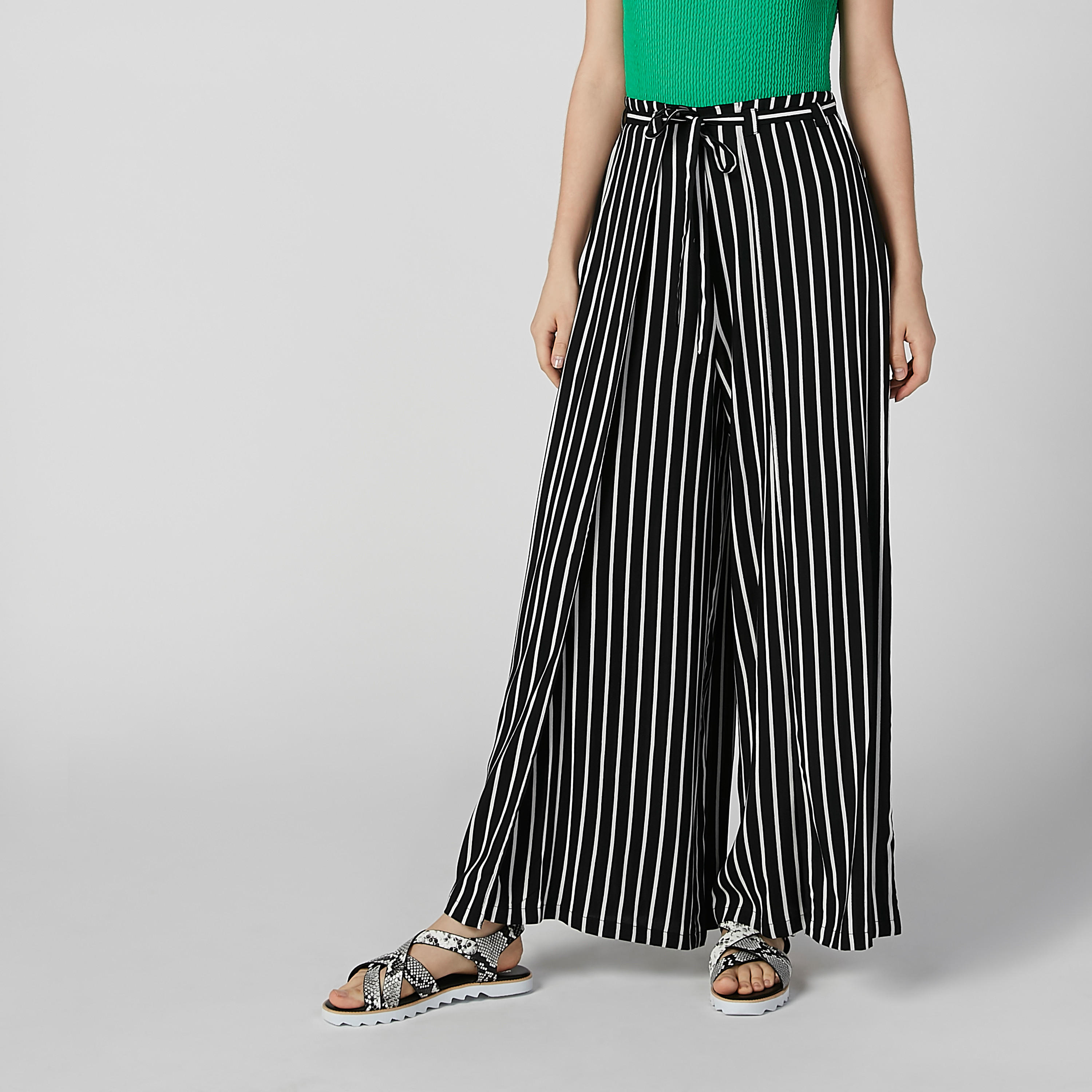 بنطلون بالازو مقلم بخصر مرن أربطة وفتحة جانبية-women-clothing-bottoms-trousers-image-1