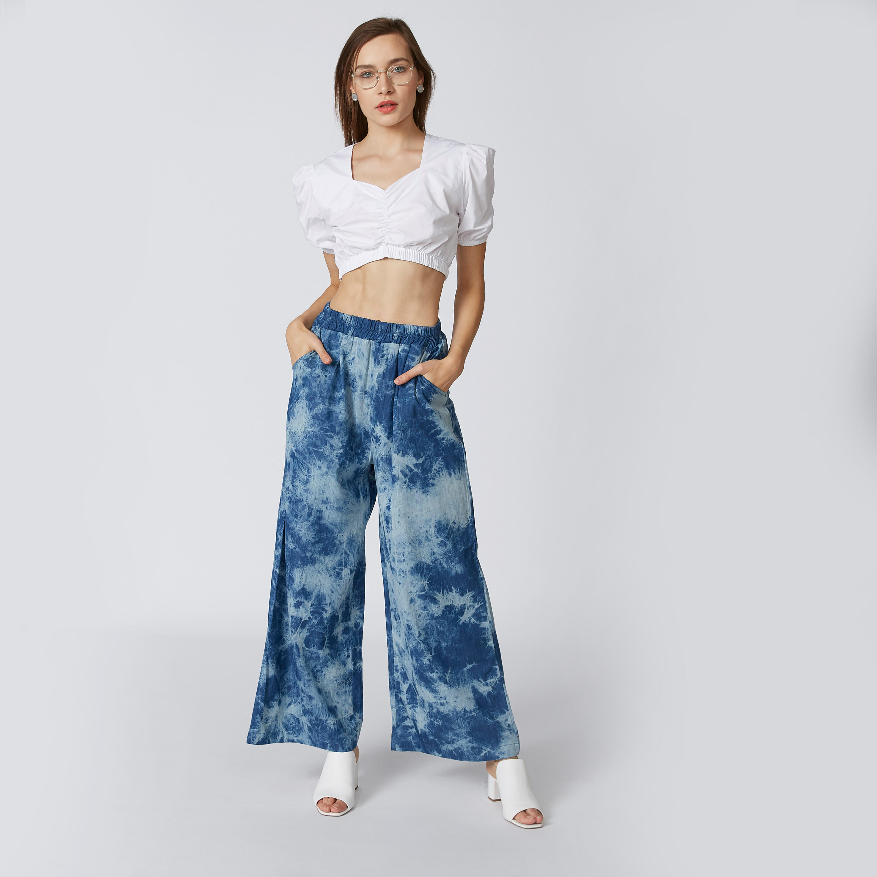 Plain Crop Top with Puffed Short Sleeves-women-clothing-shirtsandblouses-blouses-image-1