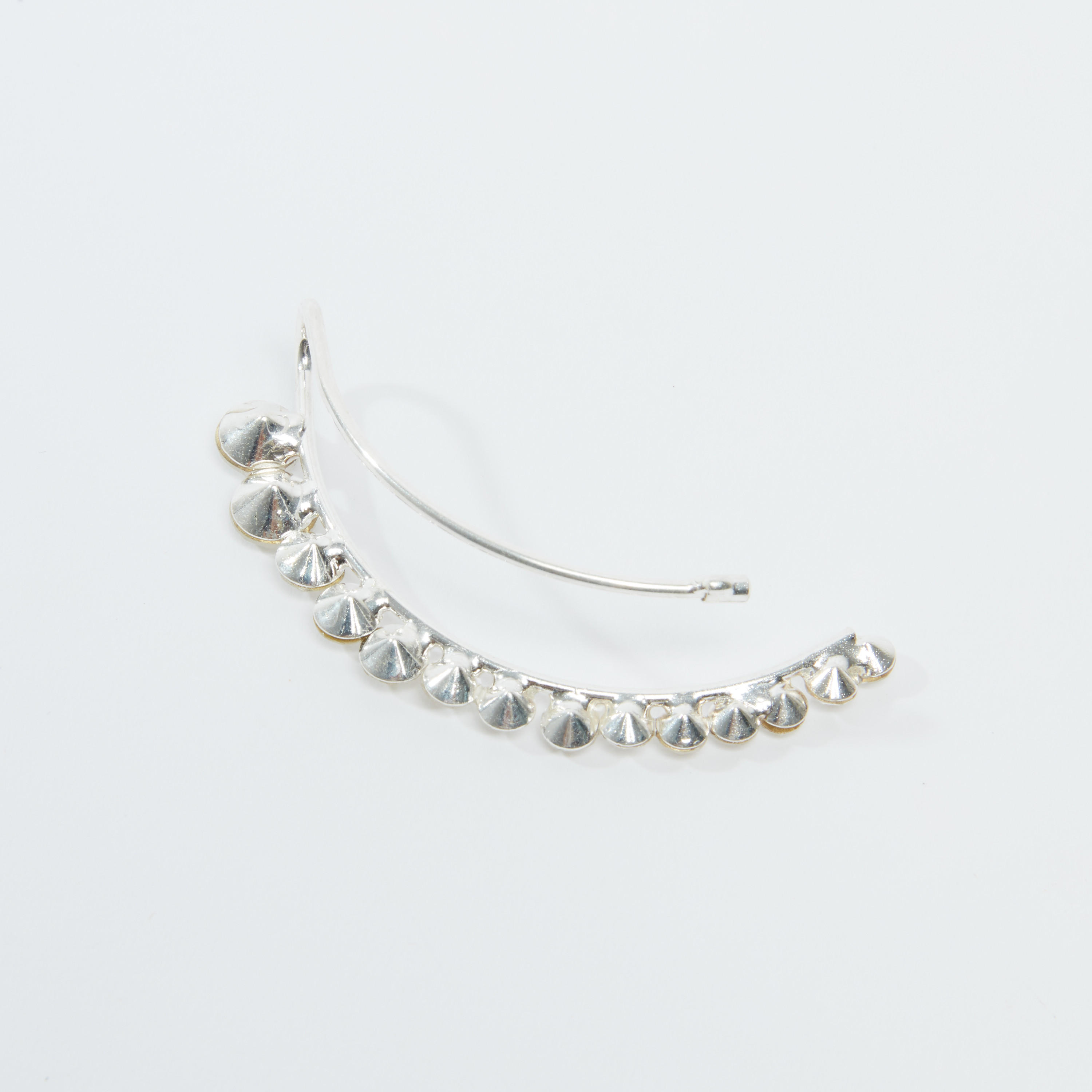 حلقان مرصّعة-women-watchesandjewellery-jewellery-earrings-image-3