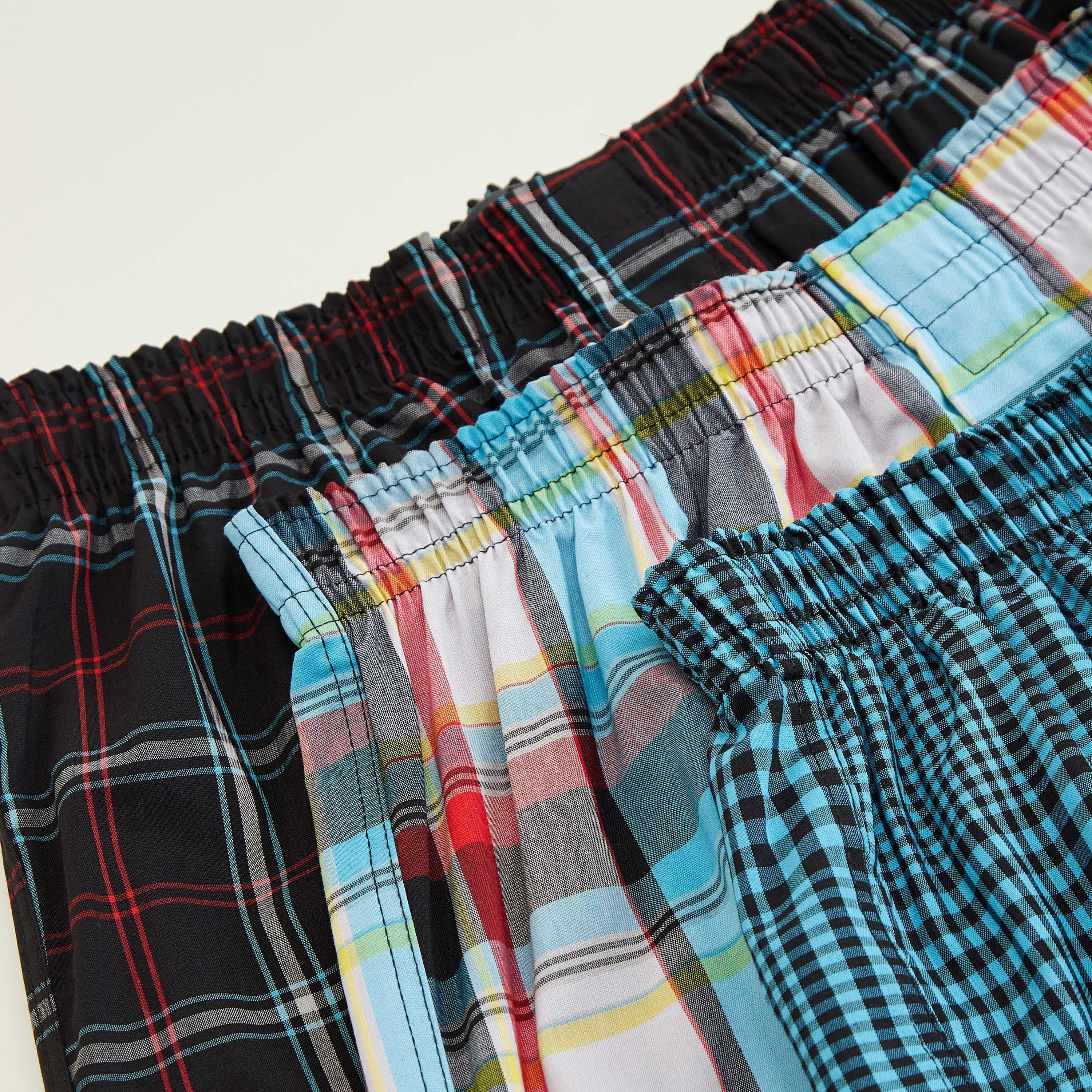 شورتات بوكسر داخليّة بخصر مطّاطي وطبعات كاروهات من هانس - طقم من 3 قطع-men-clothing-innerwear-underwear-image-2