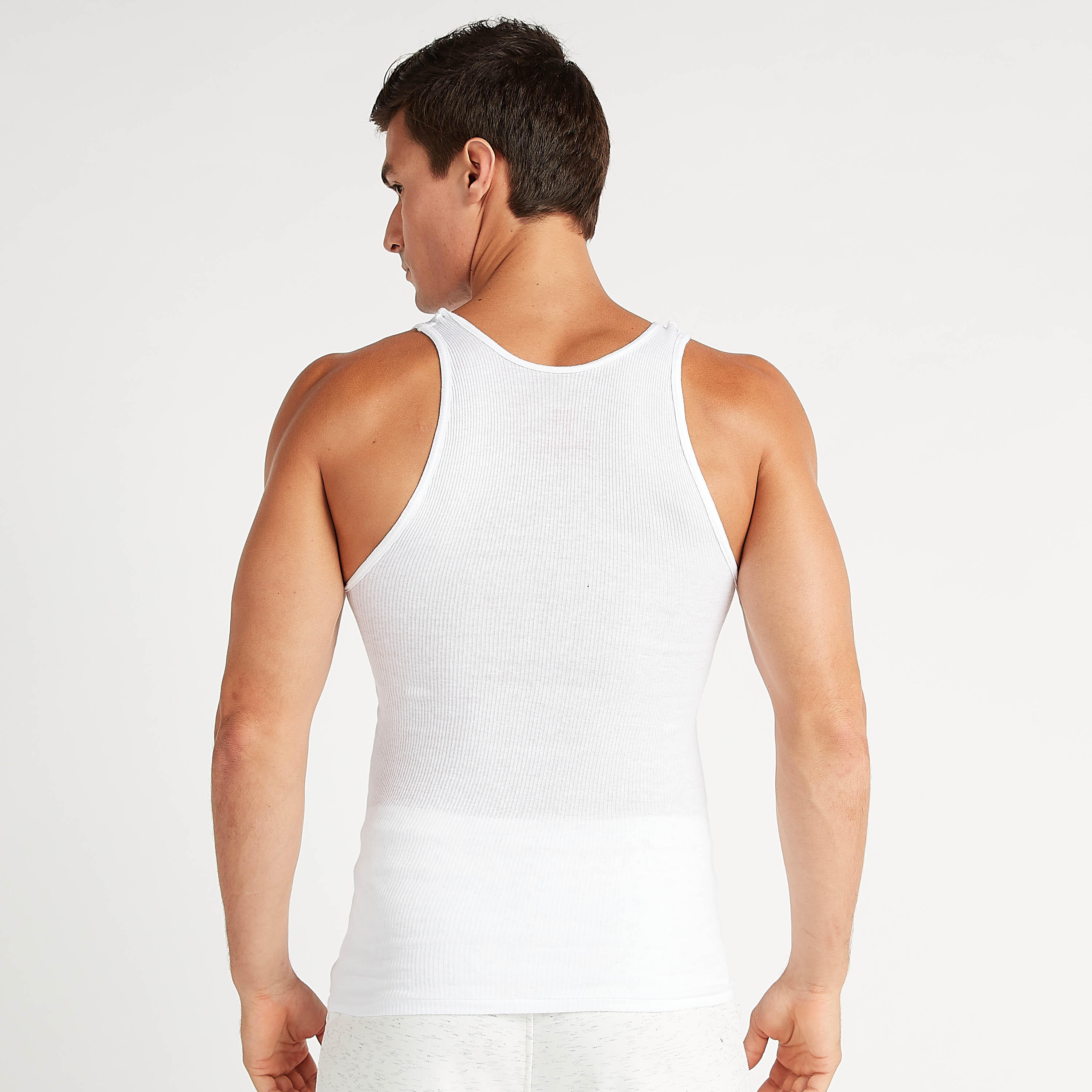 فيست سادة دون أكمام من هانس - طقم من 3 قطع-men-clothing-tshirtsandpolos-vests-image-4