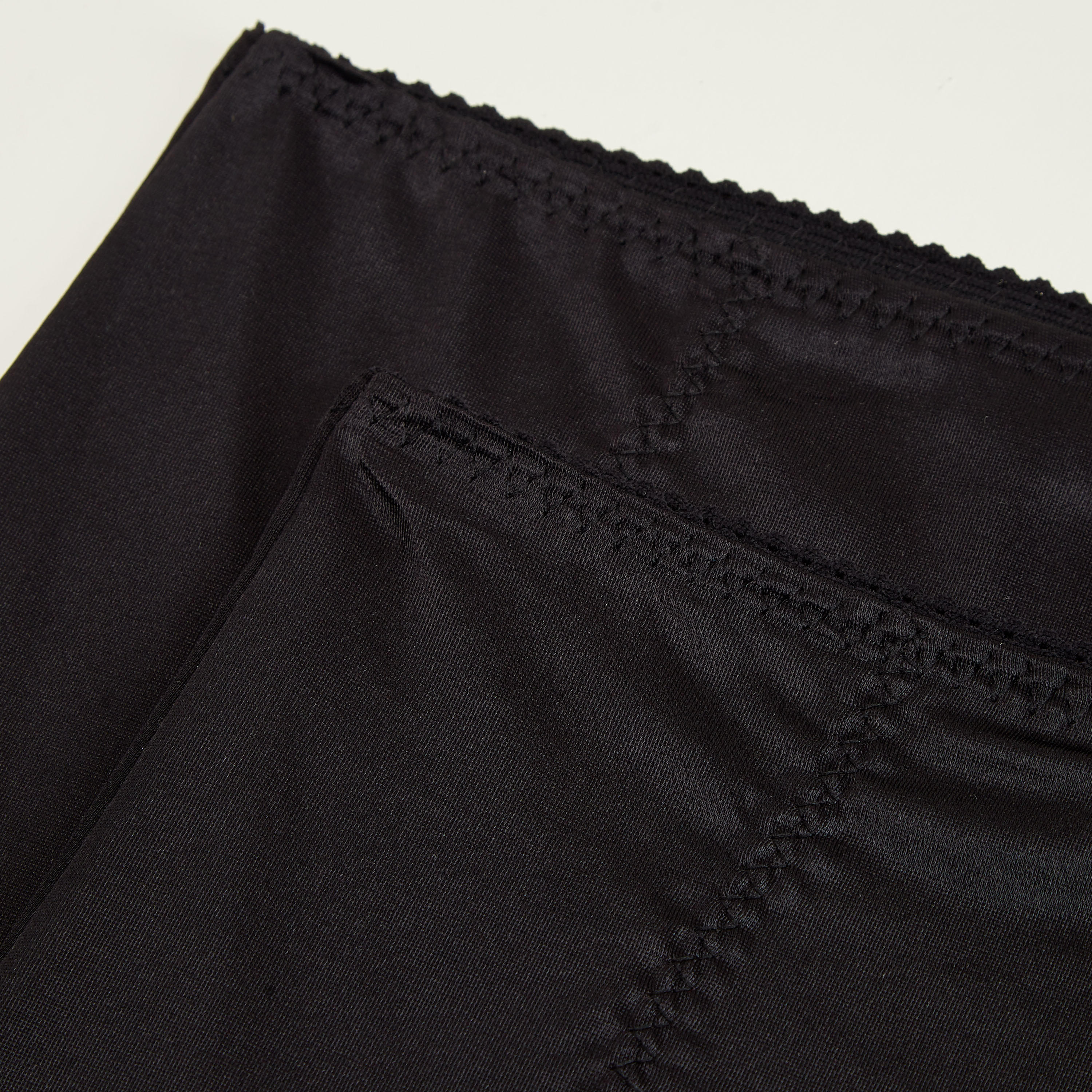 سراويل داخلية سادة بشريط على البطن من هانس - طقم من قطعتين-women-clothing-lingerie-panties-image-3