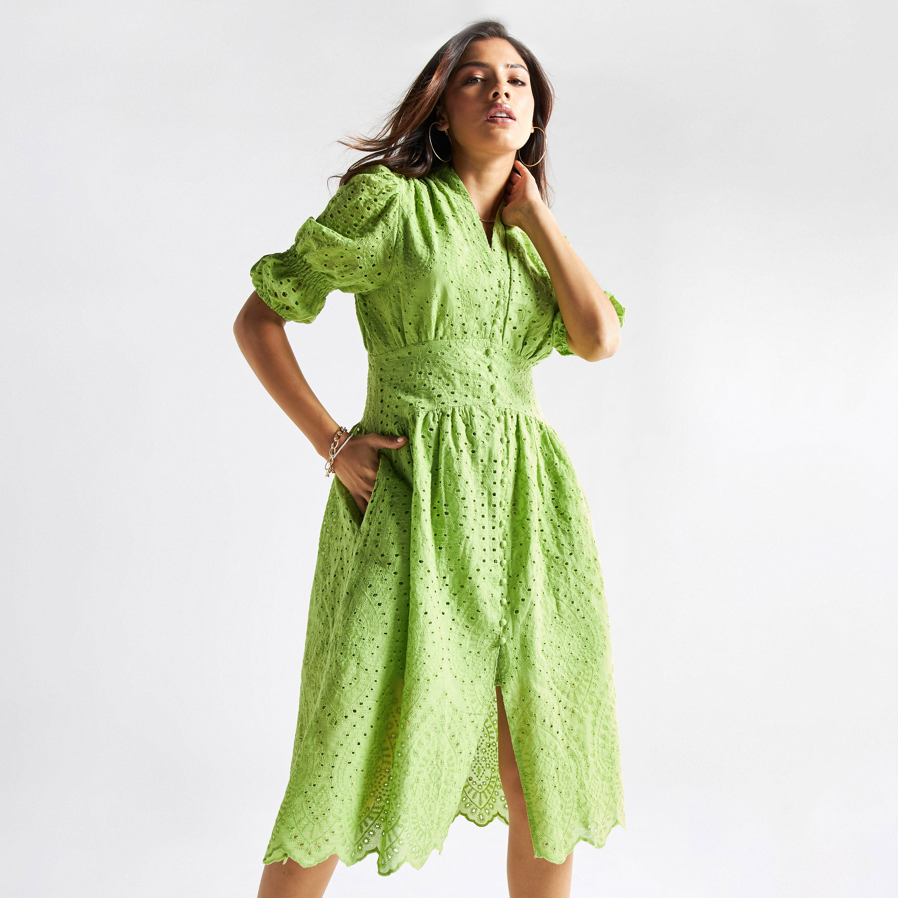 فستان مطرّز شيفلي بأكمام منفوخة وجيوب-women-clothing-dresses-image-2