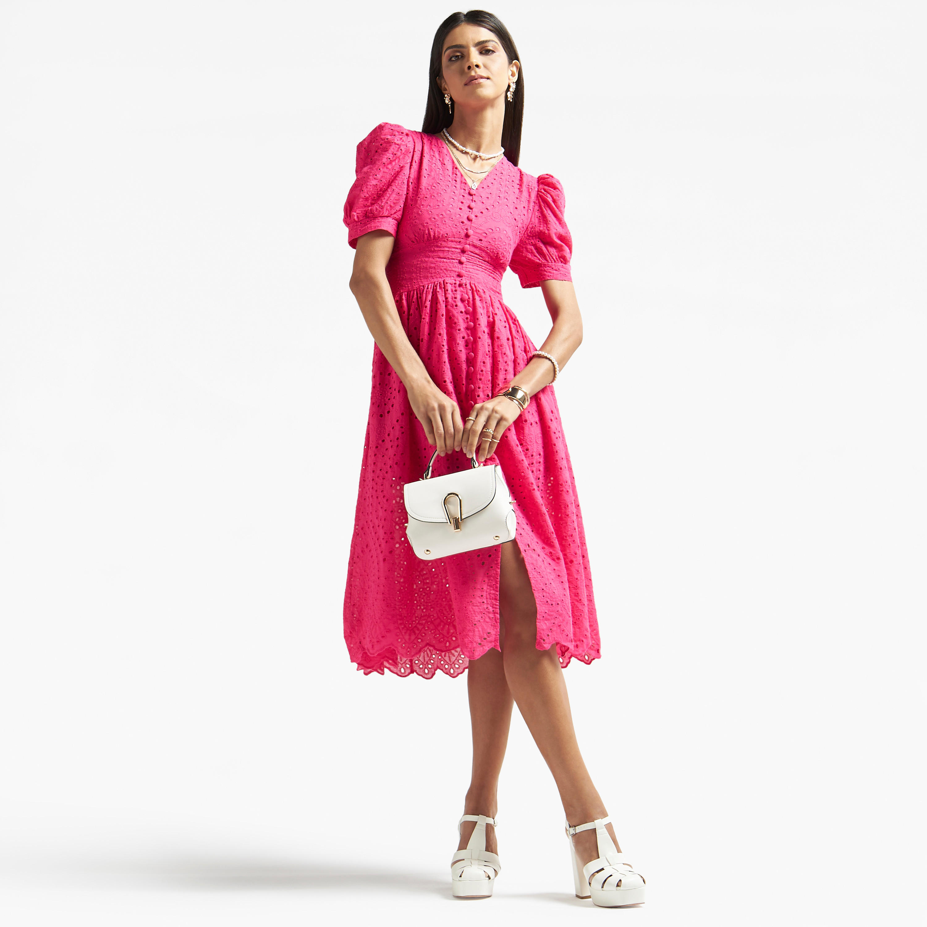 فستان مطرّز بياقة V وأكمام منفوخة-women-clothing-dresses-image-1