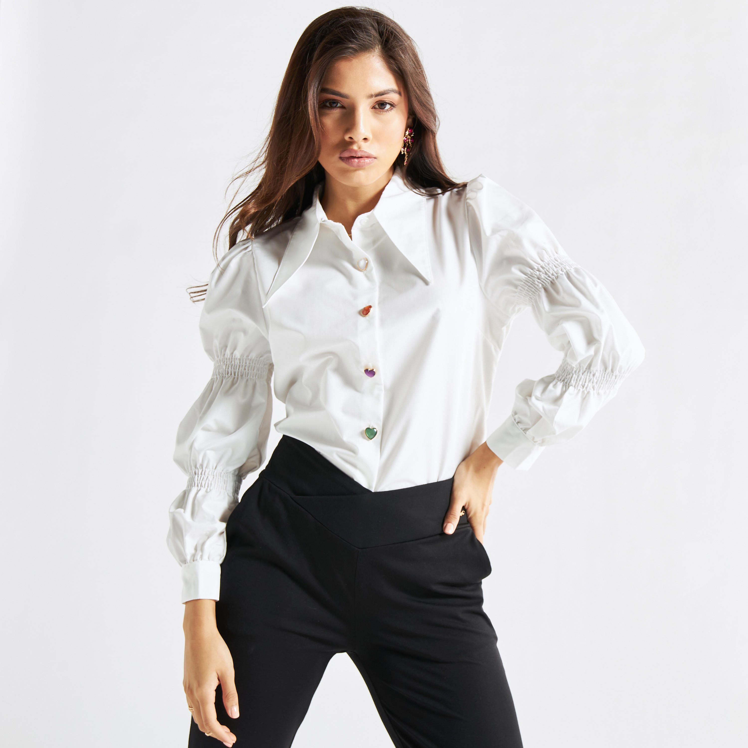 قميص سادة بأكمام منفوخة وتفاصيل كشكش-women-clothing-shirtsandblouses-shirts-image-1