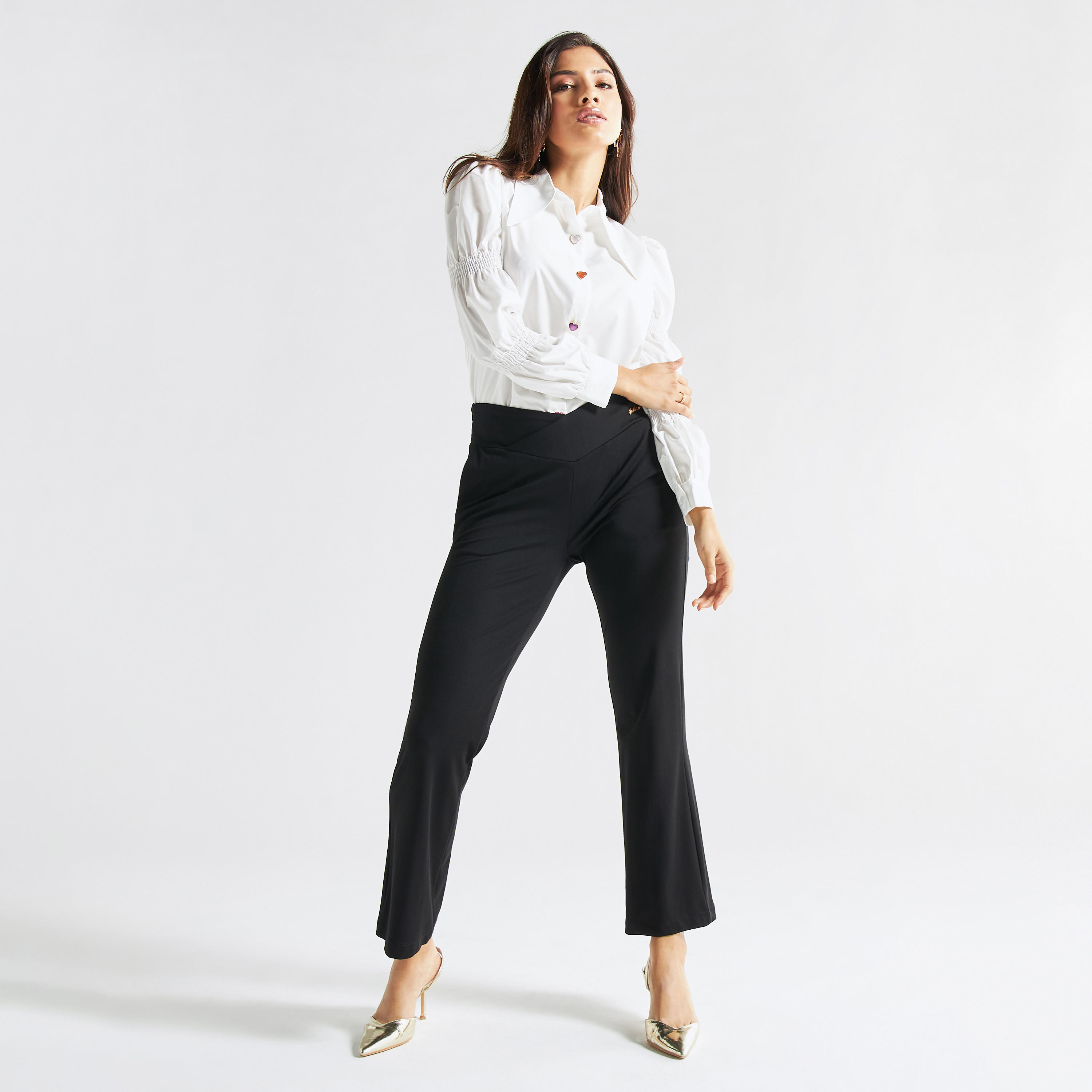 قميص سادة بأكمام منفوخة وتفاصيل كشكش-women-clothing-shirtsandblouses-shirts-image-2