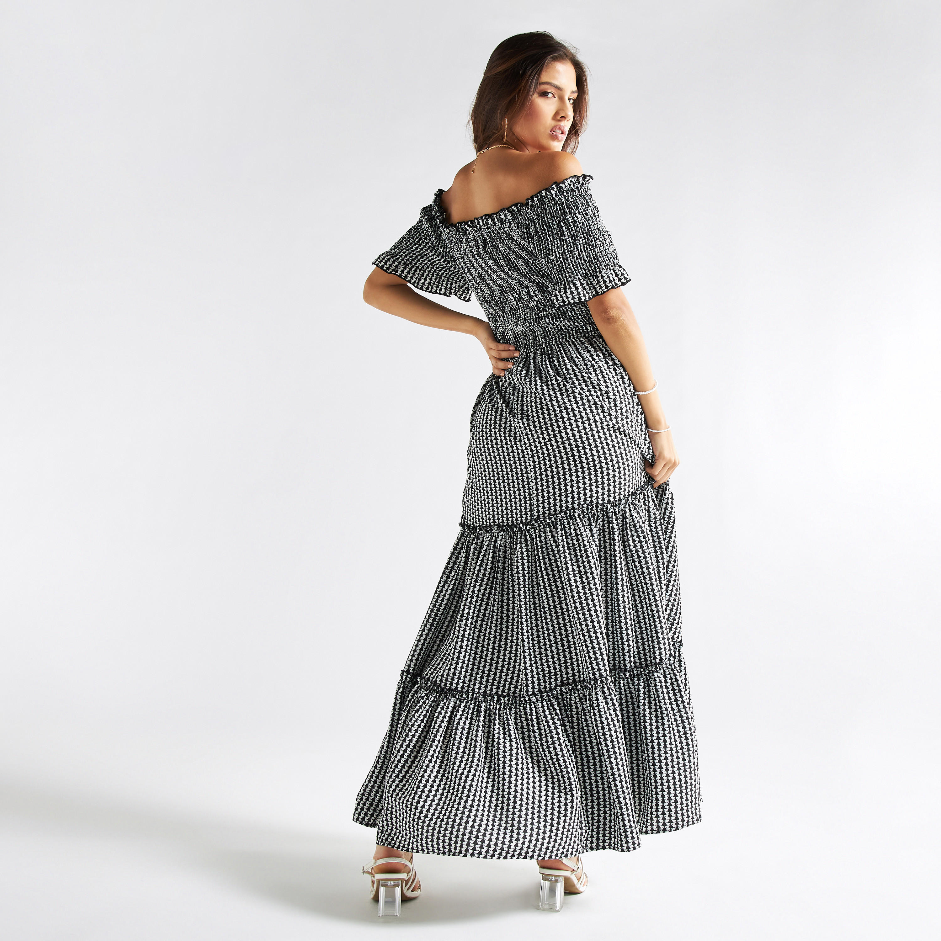 فستان طويل بأكتاف مكشوفة وجيوب وطبعات-women-clothing-dresses-image-3
