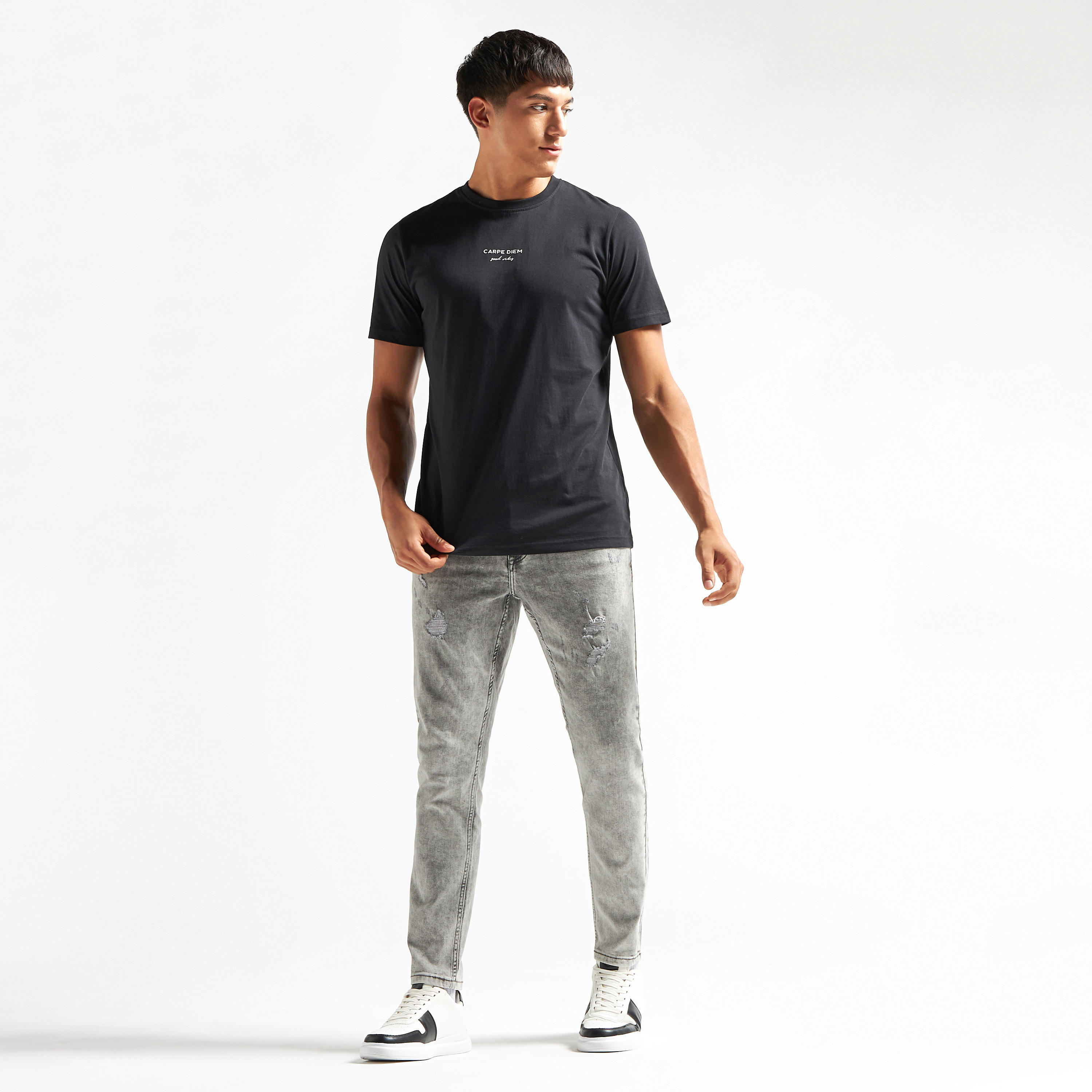 بنطلون جينز مضلّع باهت بقصّة سكيني و5 جيوب وسحّاب إغلاق -men-clothing-bottoms-jeans-image-2