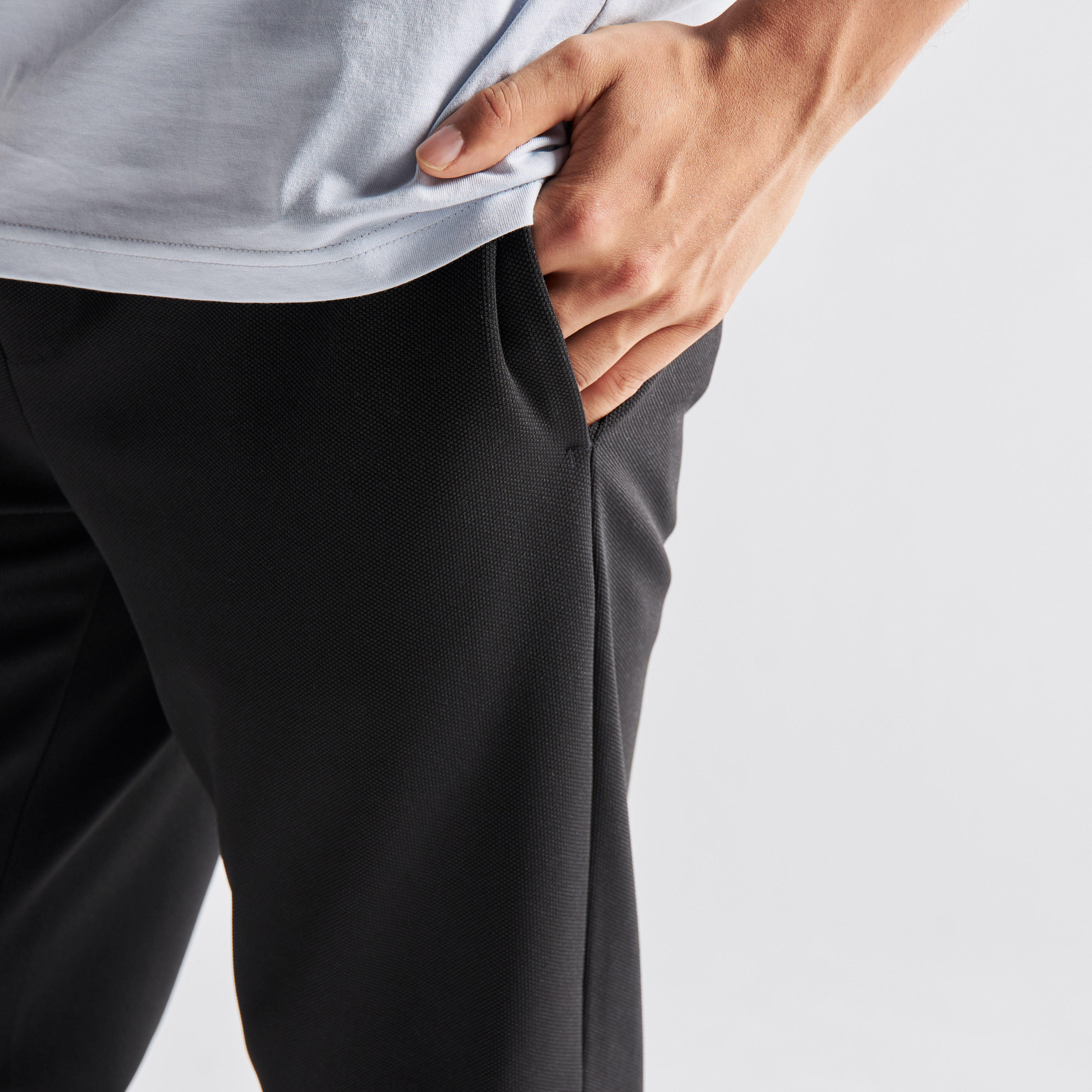 بنطلون رياضي سادة بجيوب-men-clothing-bottoms-joggers-image-1