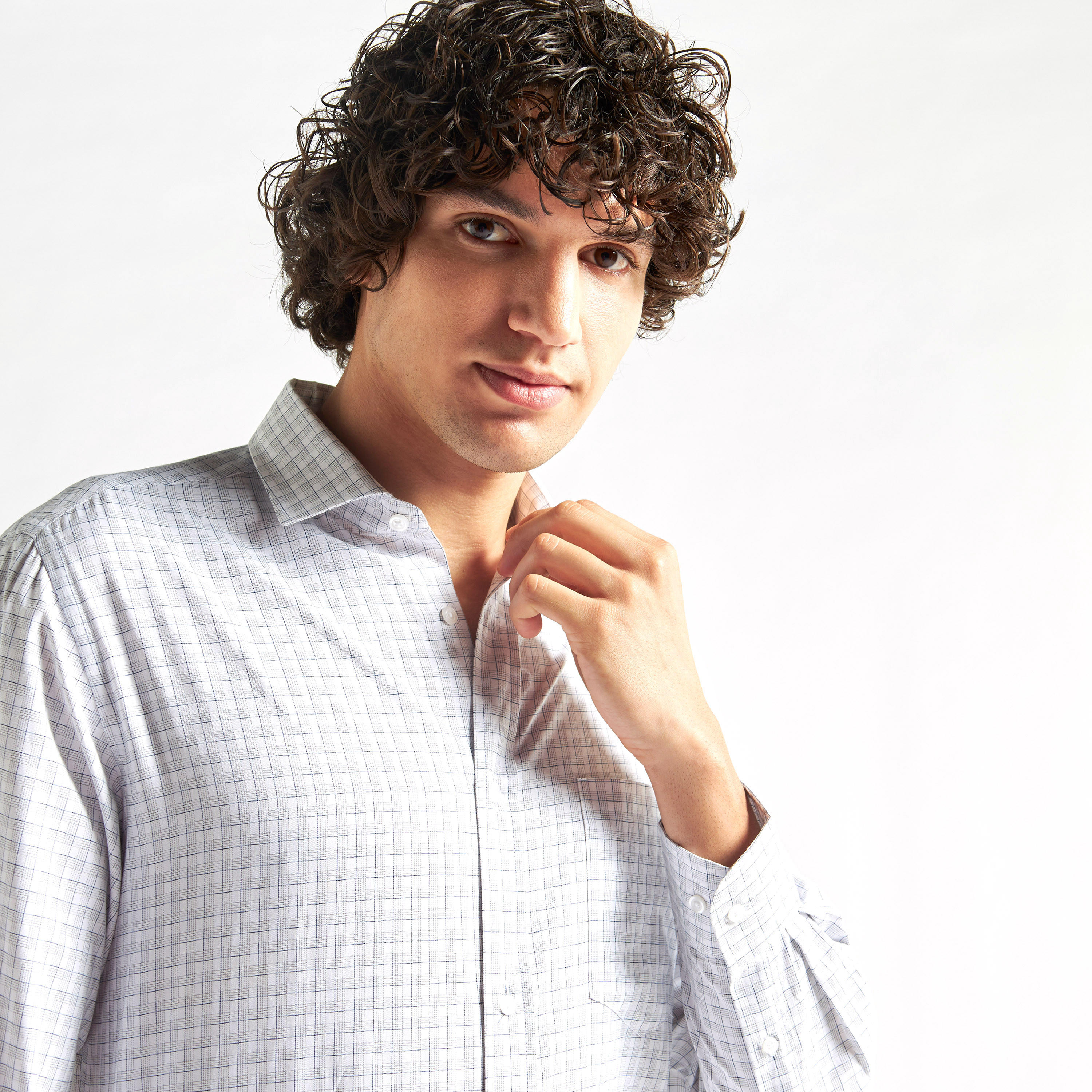 قميص كاروهات بأكمام طويلة وجيب على الصدر-men-clothing-shirts-image-4