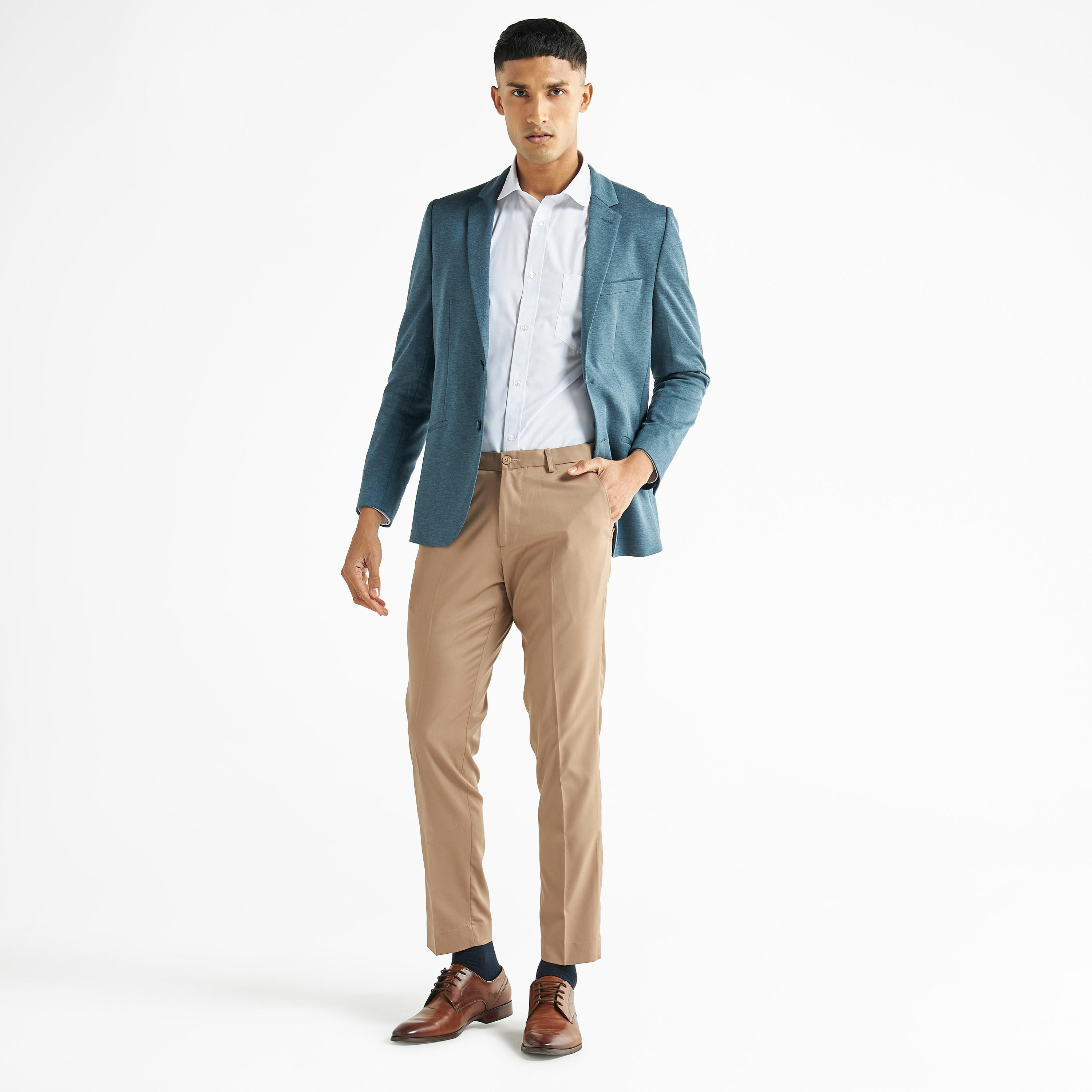 قميص سادة بأكمام طويلة وجيب-men-clothing-shirts-image-2