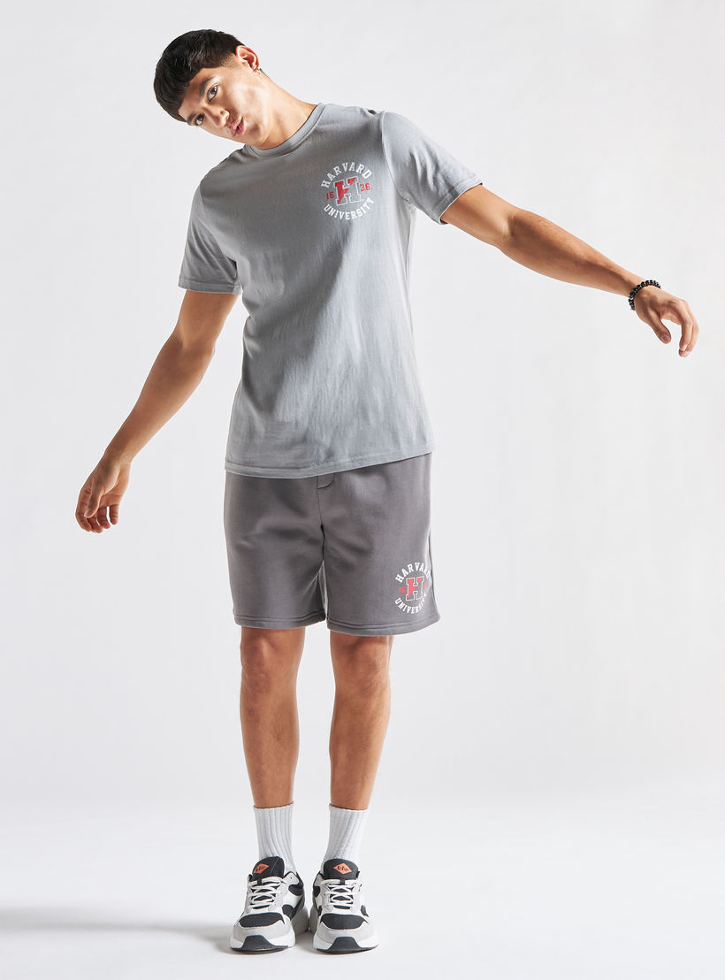 شورت رياضي برباط إغلاق وجيوب وطبعات شعار جامعة هارفارد-men-clothing-bottoms-shorts-image-2