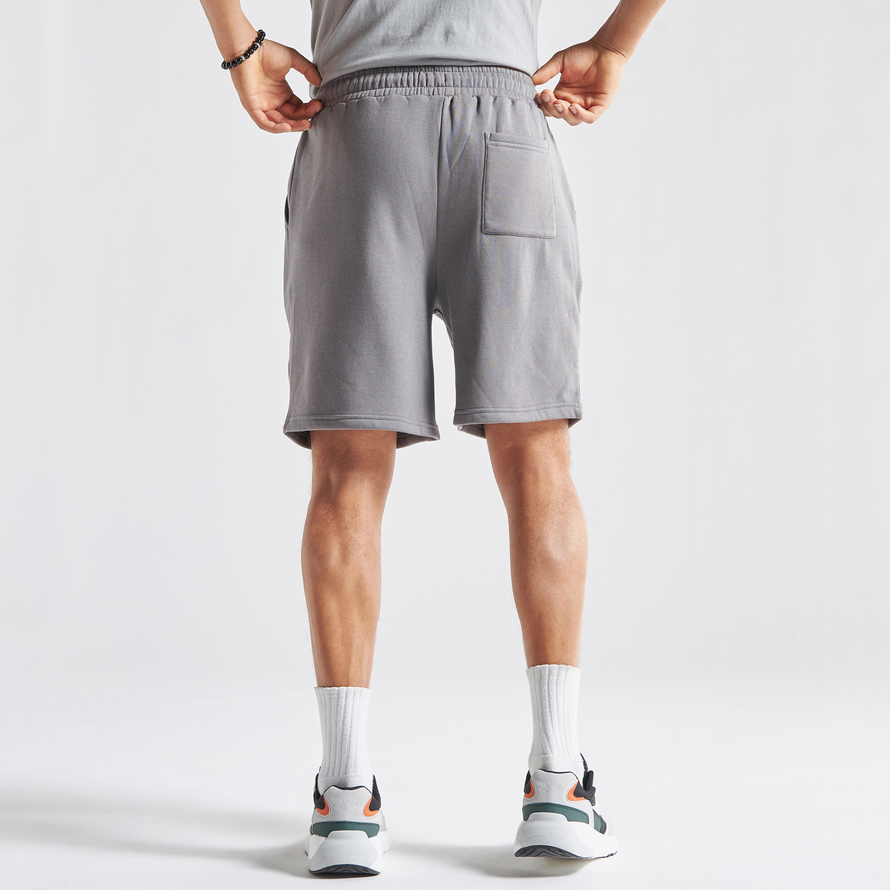 شورت رياضي برباط إغلاق وجيوب وطبعات شعار جامعة هارفارد-men-clothing-bottoms-shorts-image-3