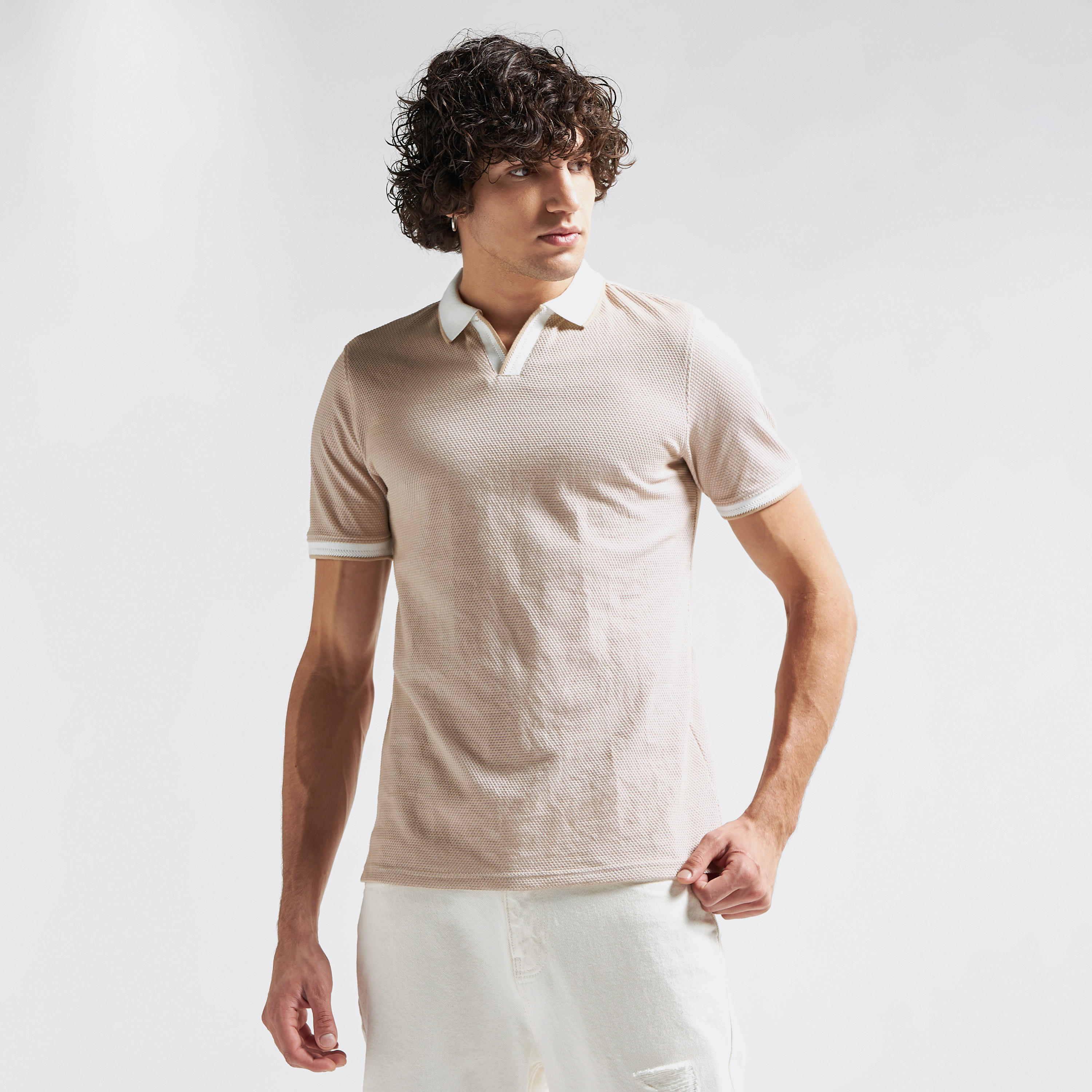 تيشيرت بولو بارز الملمس بأكمام قصيرة-men-clothing-tshirtsandpolos-polos-image-1