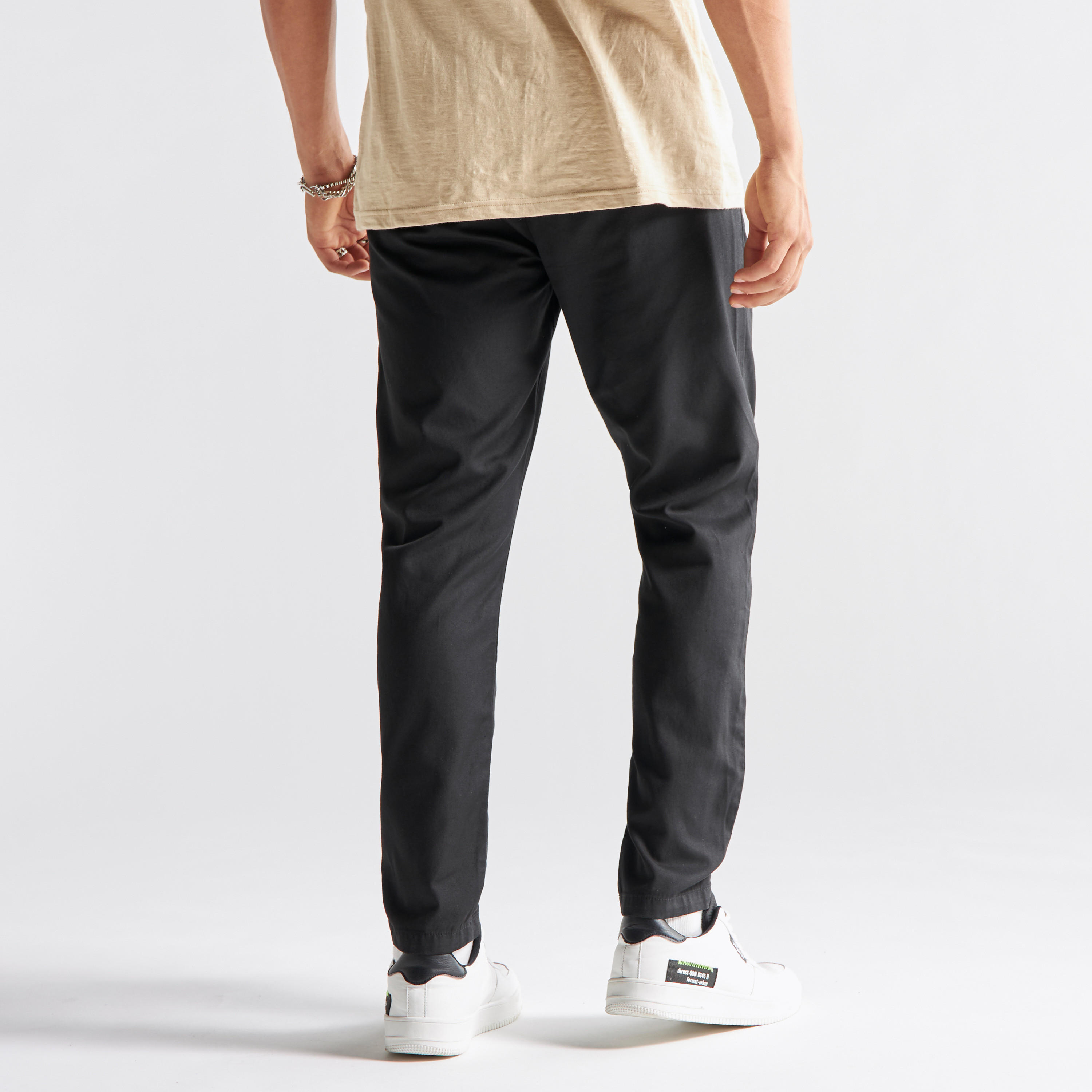 بنطلون سادة بجيوب وكسرات-men-clothing-bottoms-trousersandchinos-trousers-image-2