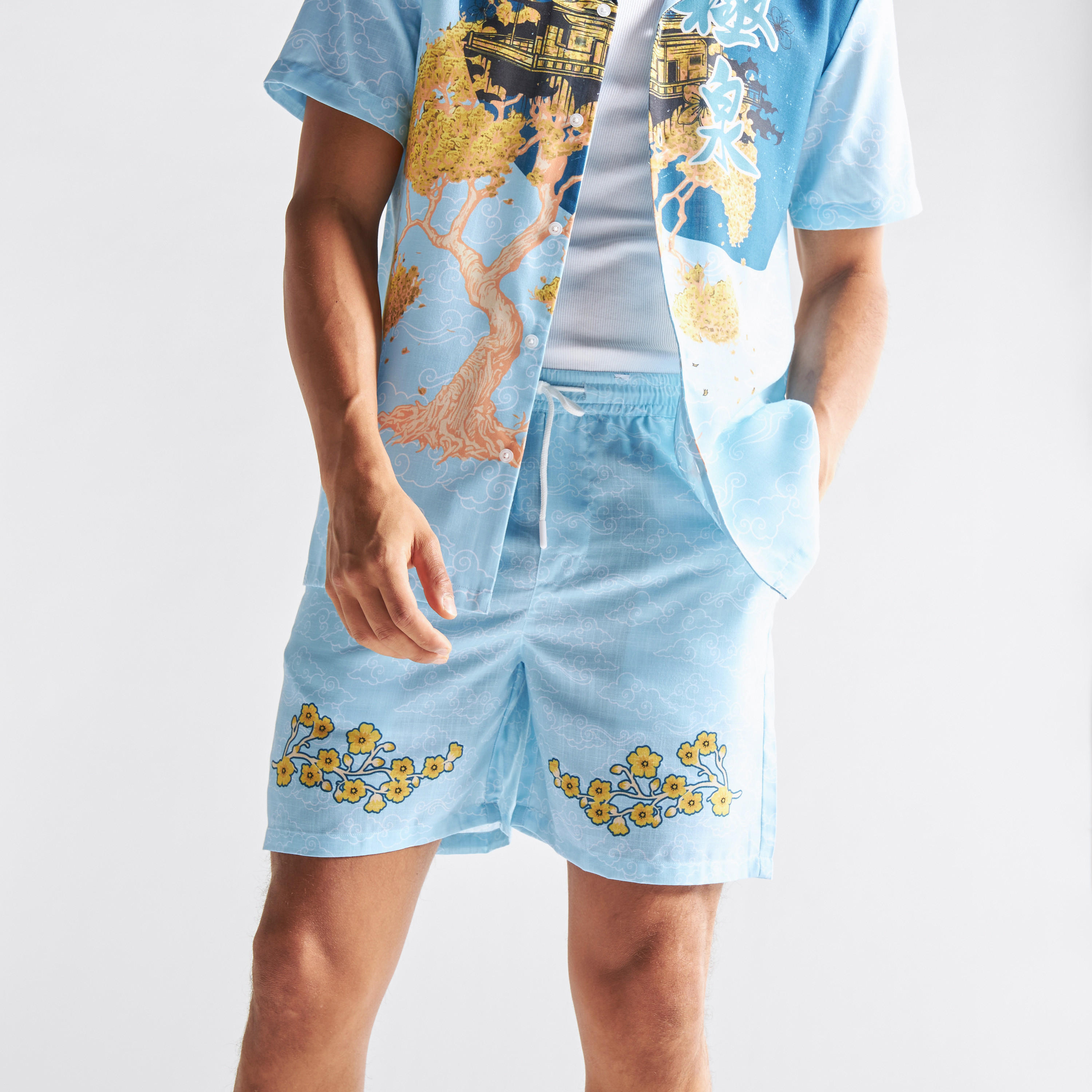 شورت مستدام برباط إغلاق وجيوب وطبعات أزهار-men-clothing-bottoms-shorts-image-1