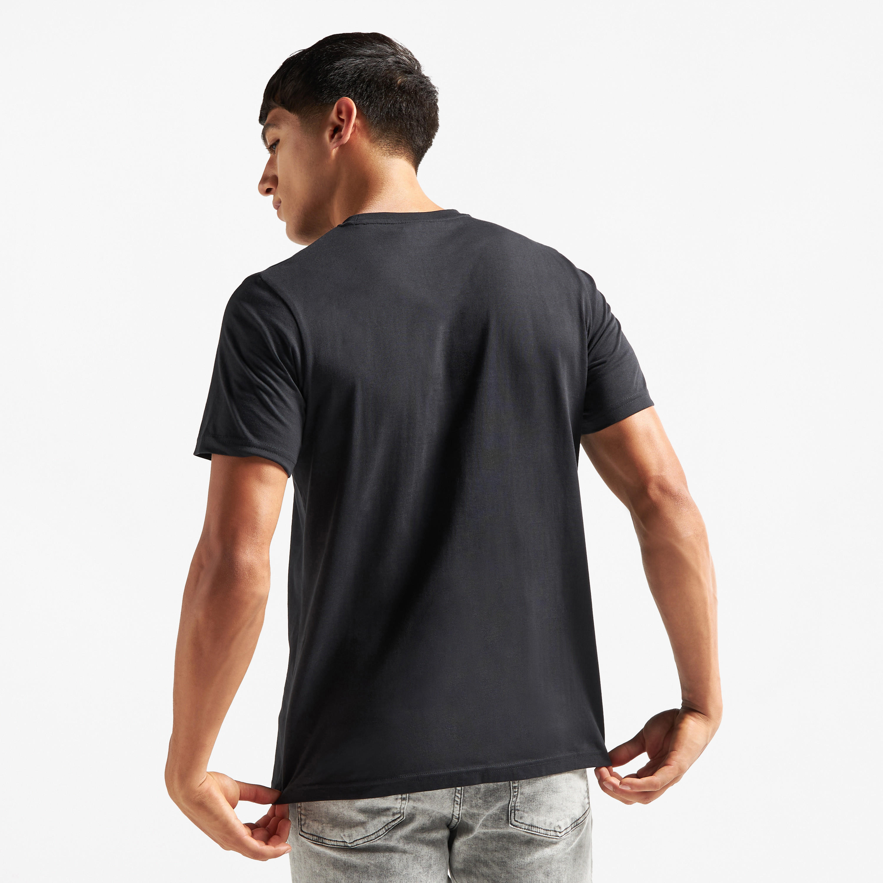 تيشيرت بياقة ضيّقة وأكمام قصيرة وطبعات-men-clothing-tshirtsandpolos-tshirts-image-3