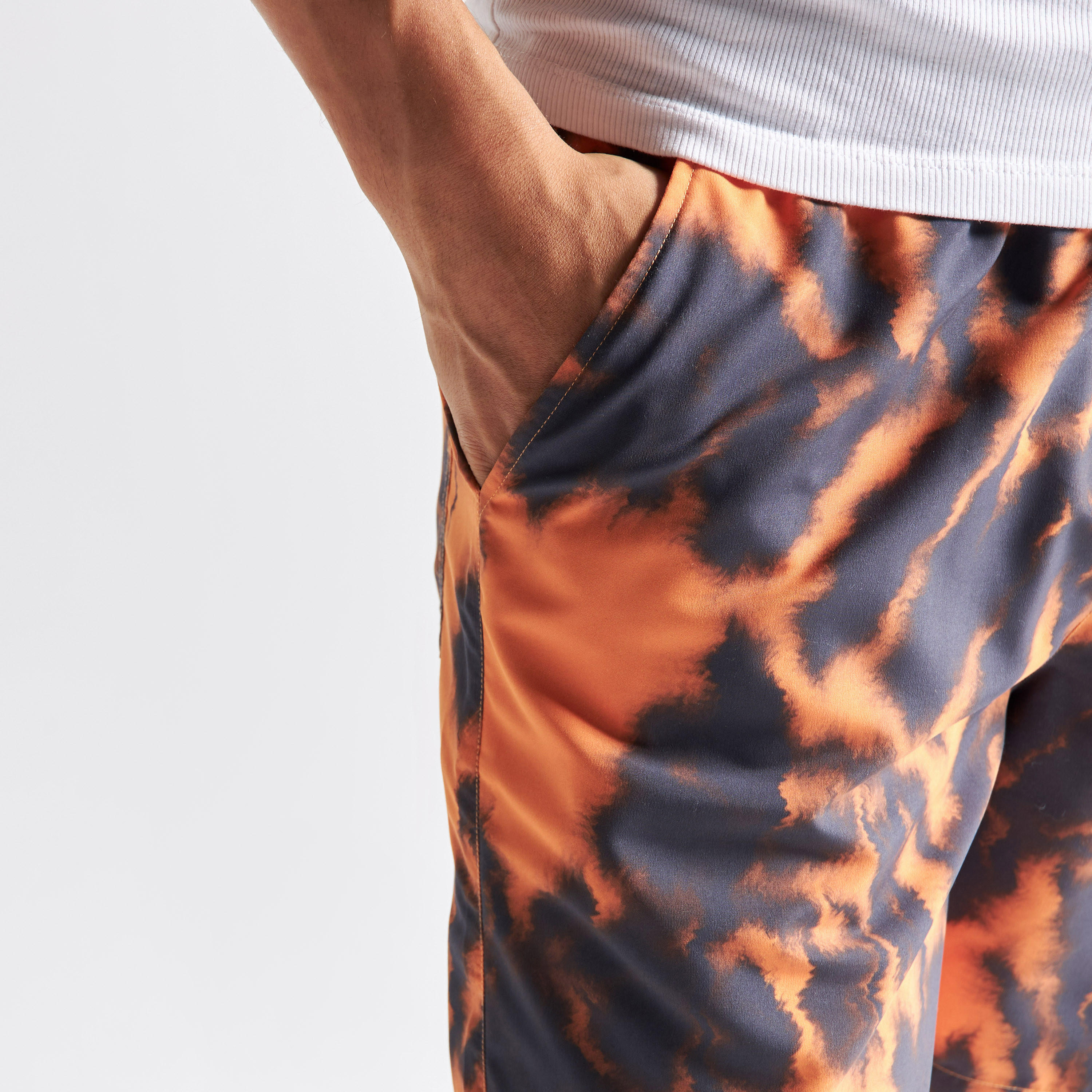 شورت سباحة بطبعات وجيوب-men-clothing-bottoms-shorts-image-1