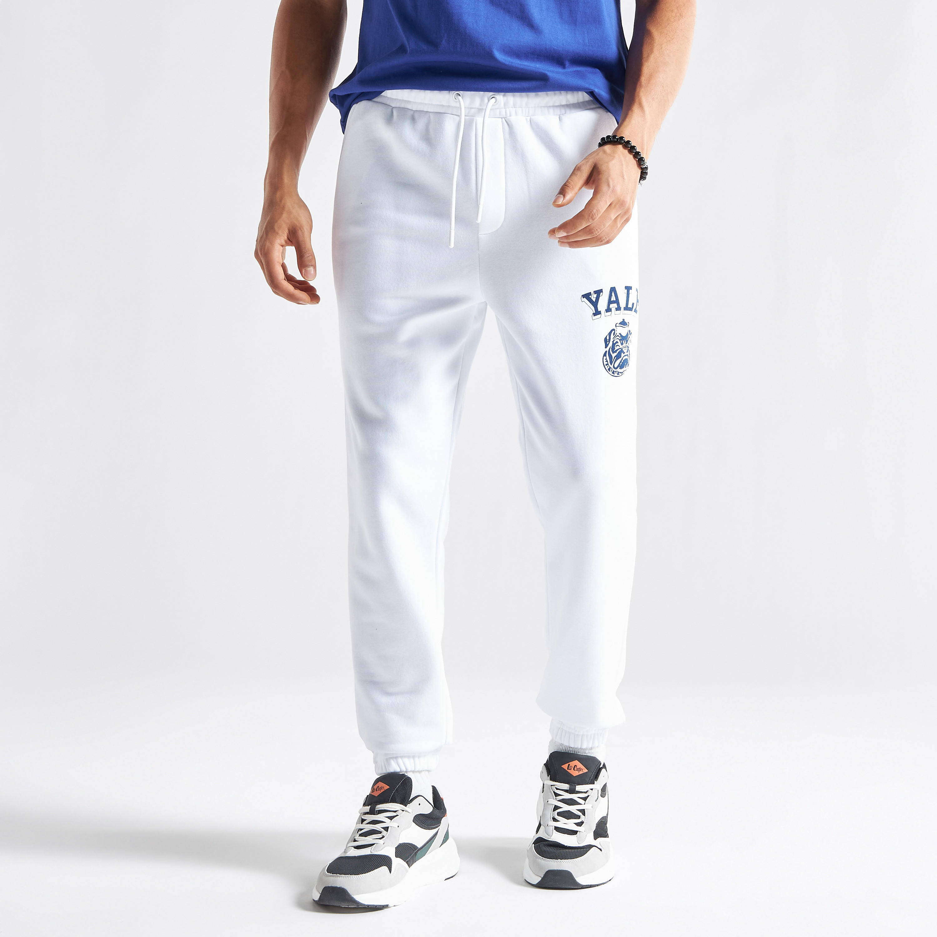 بنطلون رياضي برباط إغلاق وجيوب وطبعات شعار جامعة ييل-men-clothing-bottoms-joggers-image-1