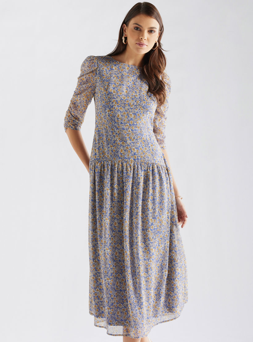فستان ميدي بخصر منسدل بطبعات أزهار وتفاصيل كسرات-women-clothing-dresses-image-1
