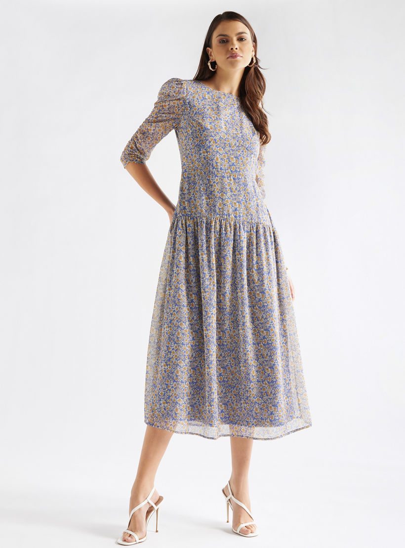 فستان ميدي بخصر منسدل بطبعات أزهار وتفاصيل كسرات-women-clothing-dresses-image-2