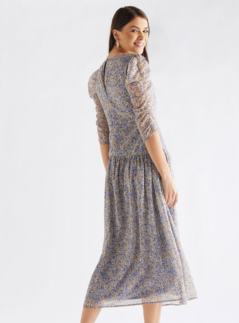 فستان ميدي بخصر منسدل بطبعات أزهار وتفاصيل كسرات-women-clothing-dresses-image-3