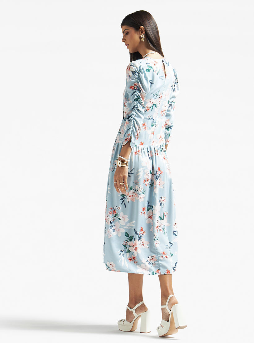 فستان بطبعات زهور وكشكش-women-clothing-dresses-image-3