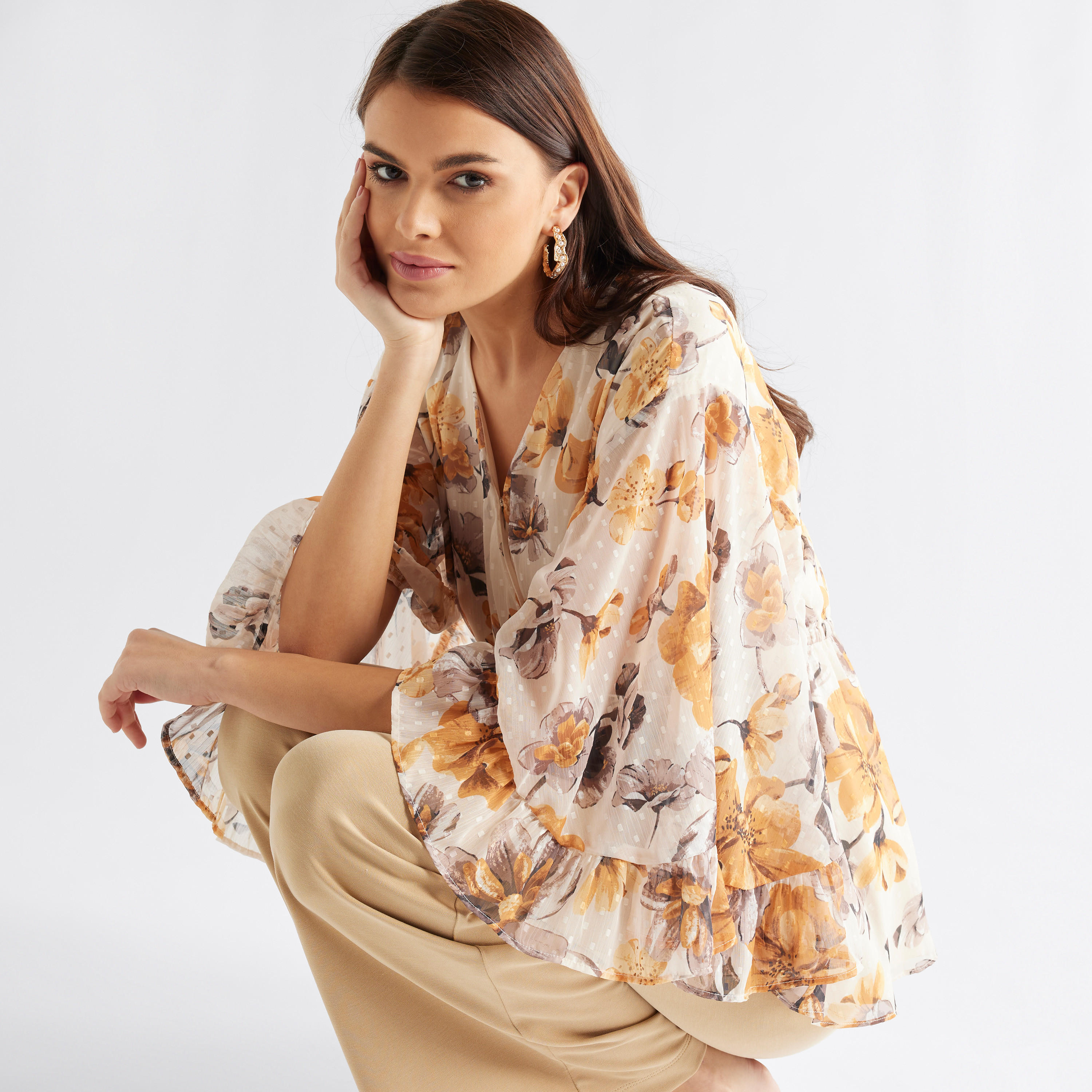 بلوزة بأكمام منفوخة وطبعات أزهار-women-clothing-shirtsandblouses-blouses-image-1