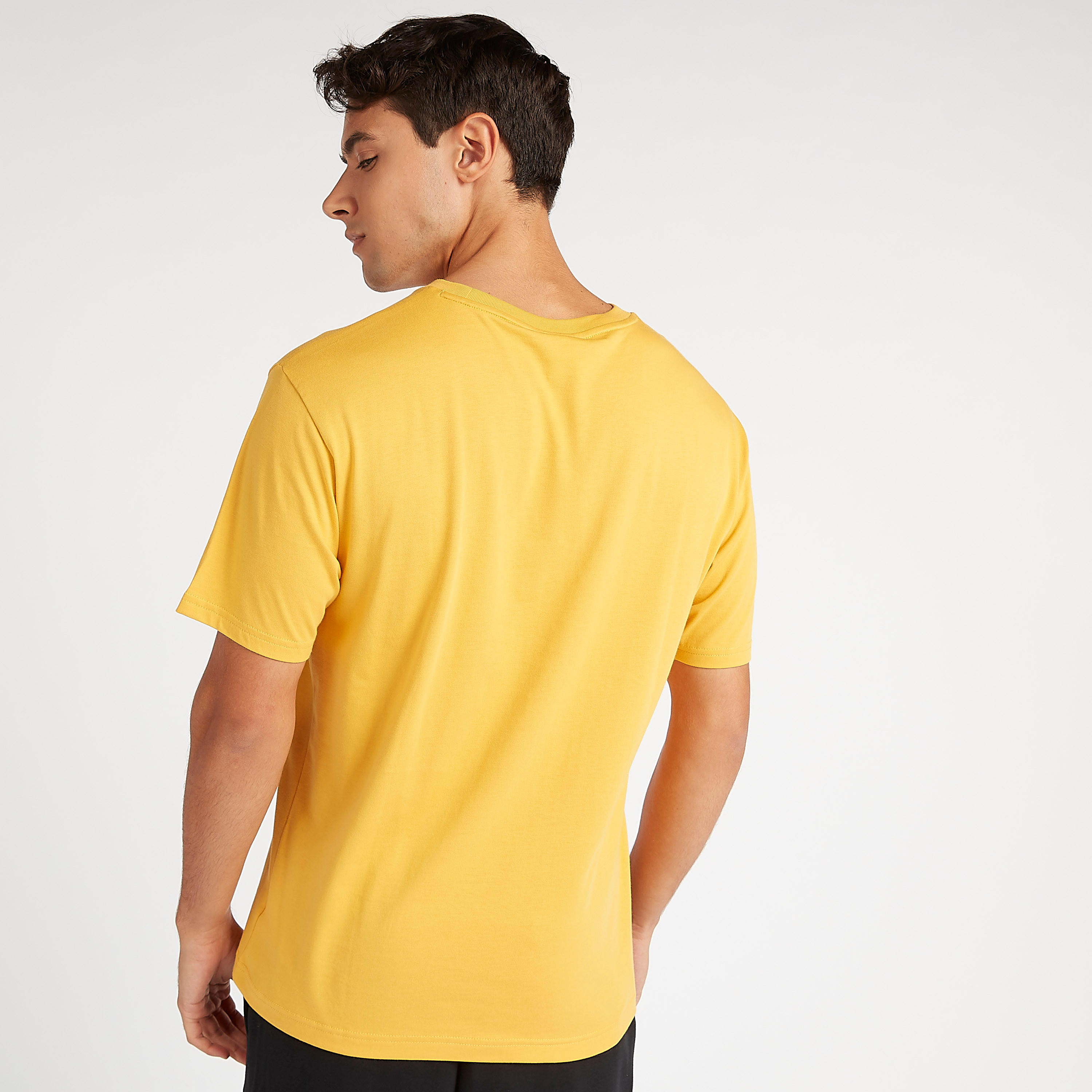 تيشيرت بأكمام قصيرة و طبعات أثليتيك فارسيتي من نيو بالانس-men-clothing-sportswearandactivewear-tshirtsandpolos-image-4