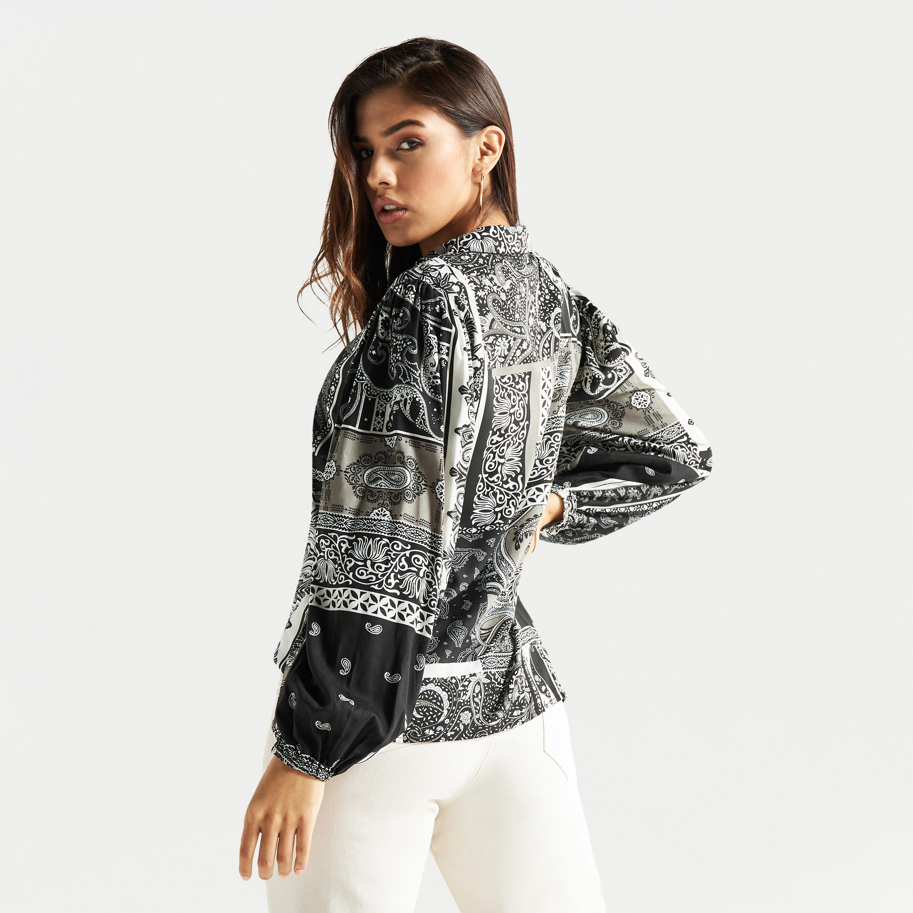 قميص بأكمام منفوخة وطبعات بيزلي-women-clothing-shirtsandblouses-shirts-image-3