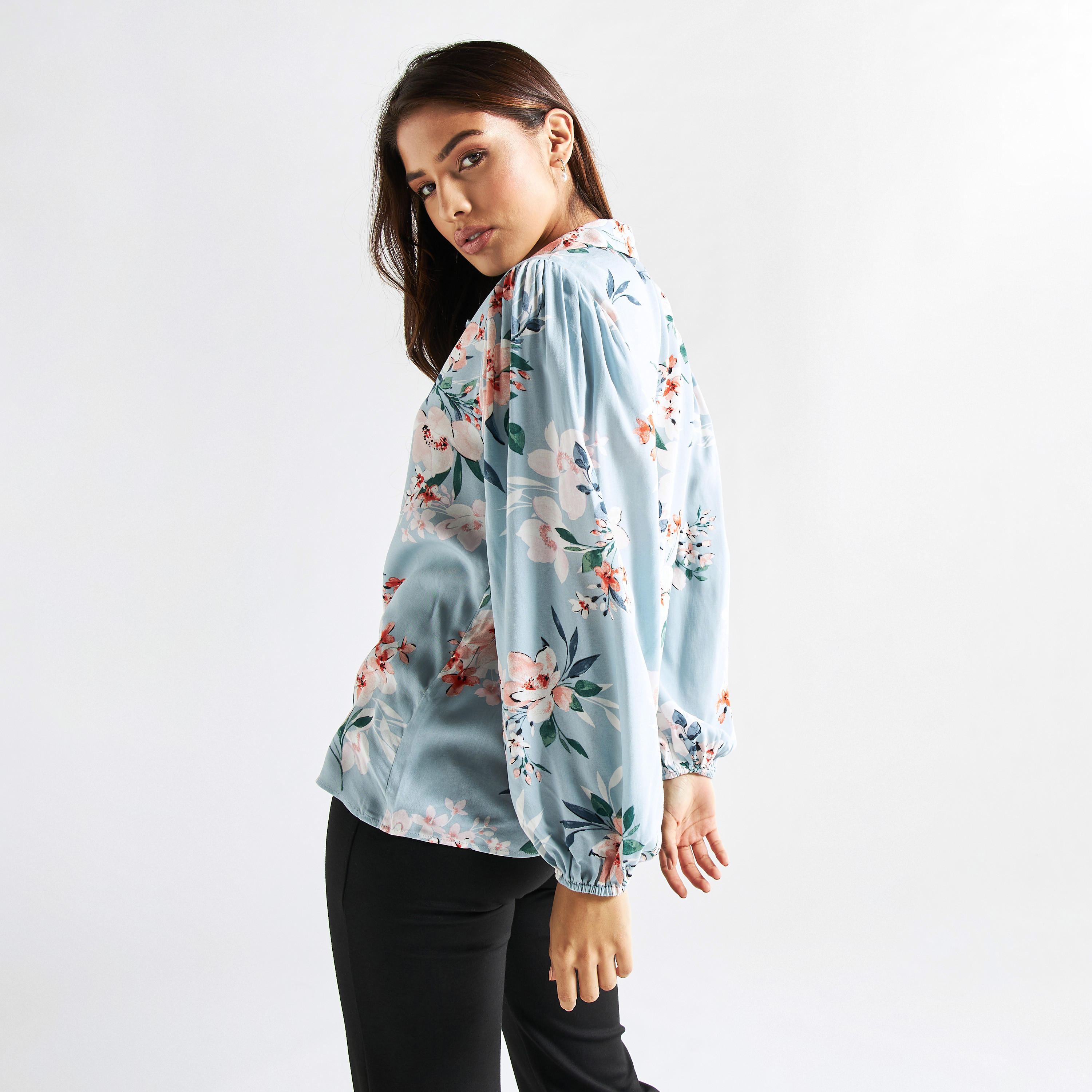 قميص بأكمام منفوخة وطبعات أزهار-women-clothing-shirtsandblouses-shirts-image-3