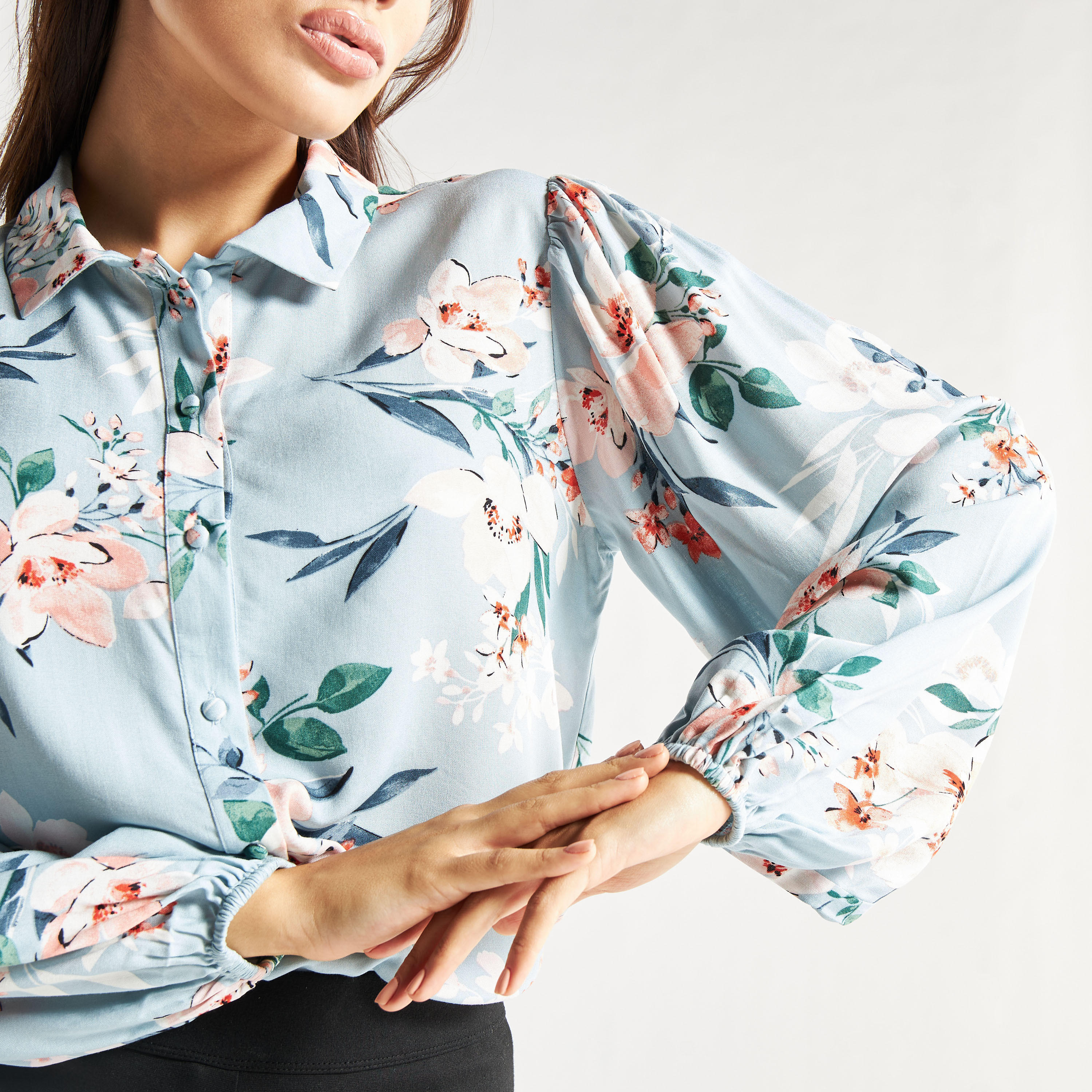 قميص بأكمام منفوخة وطبعات أزهار-women-clothing-shirtsandblouses-shirts-image-4
