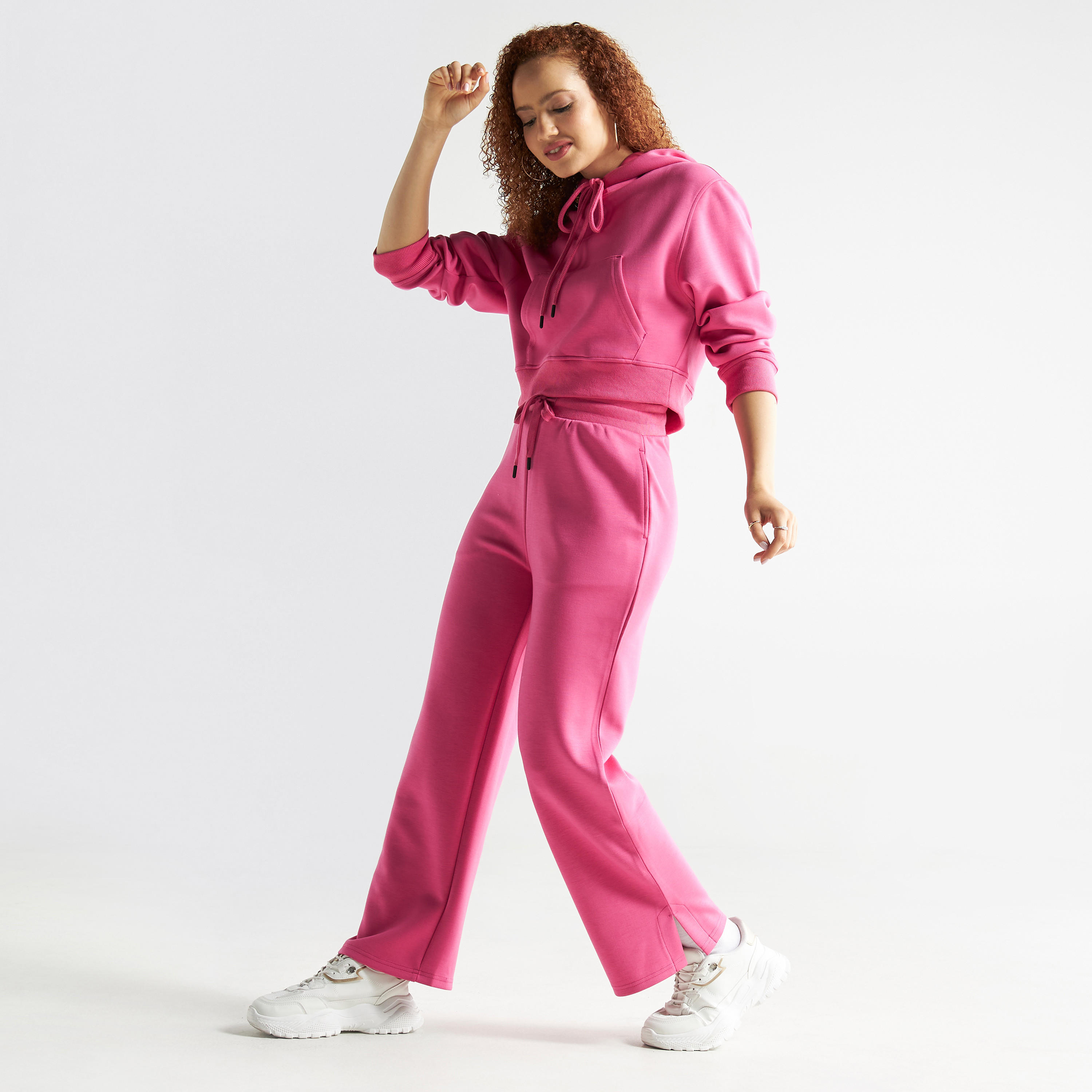 بنطلون سادة بقصّة مريحة ورباط إغلاق وجيوب-women-clothing-bottoms-trousers-image-3