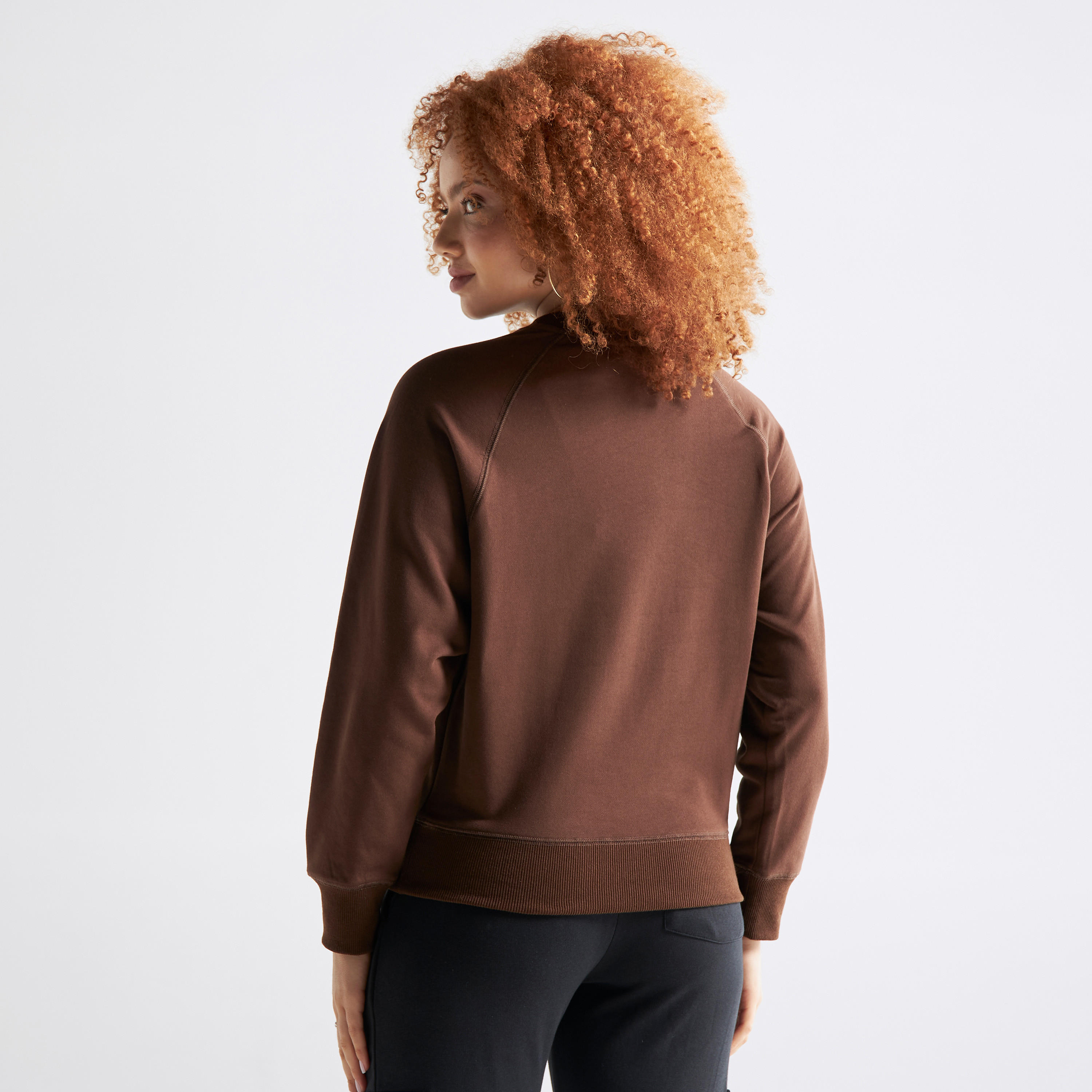 سويت شيرت بأكمام طويلة وزخارف-women-winterwear-hoodiesandsweatshirts-sweatshirts-image-3
