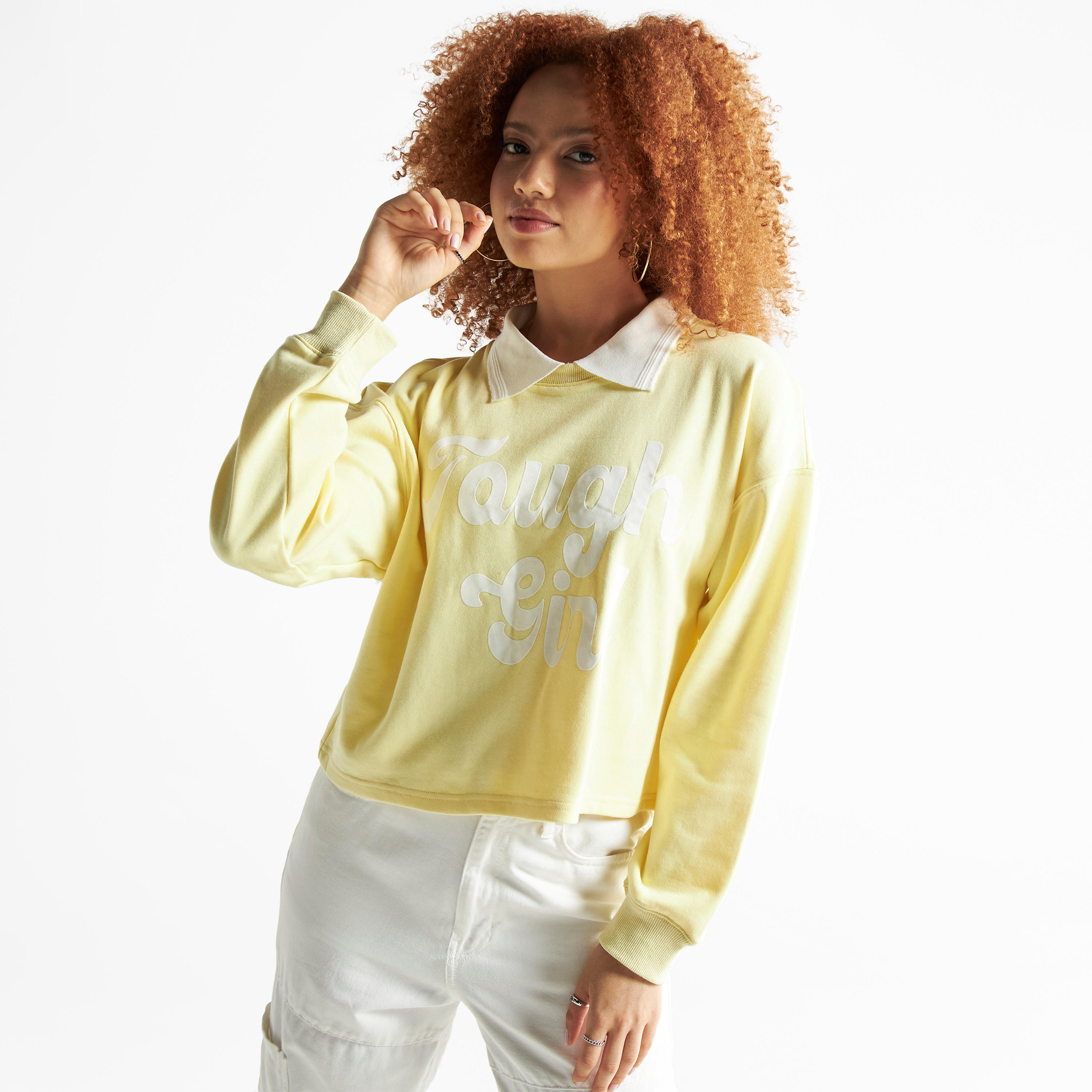 سويت شيرت بأكمام طويلة وطبعات شعار-women-winterwear-hoodiesandsweatshirts-sweatshirts-image-1