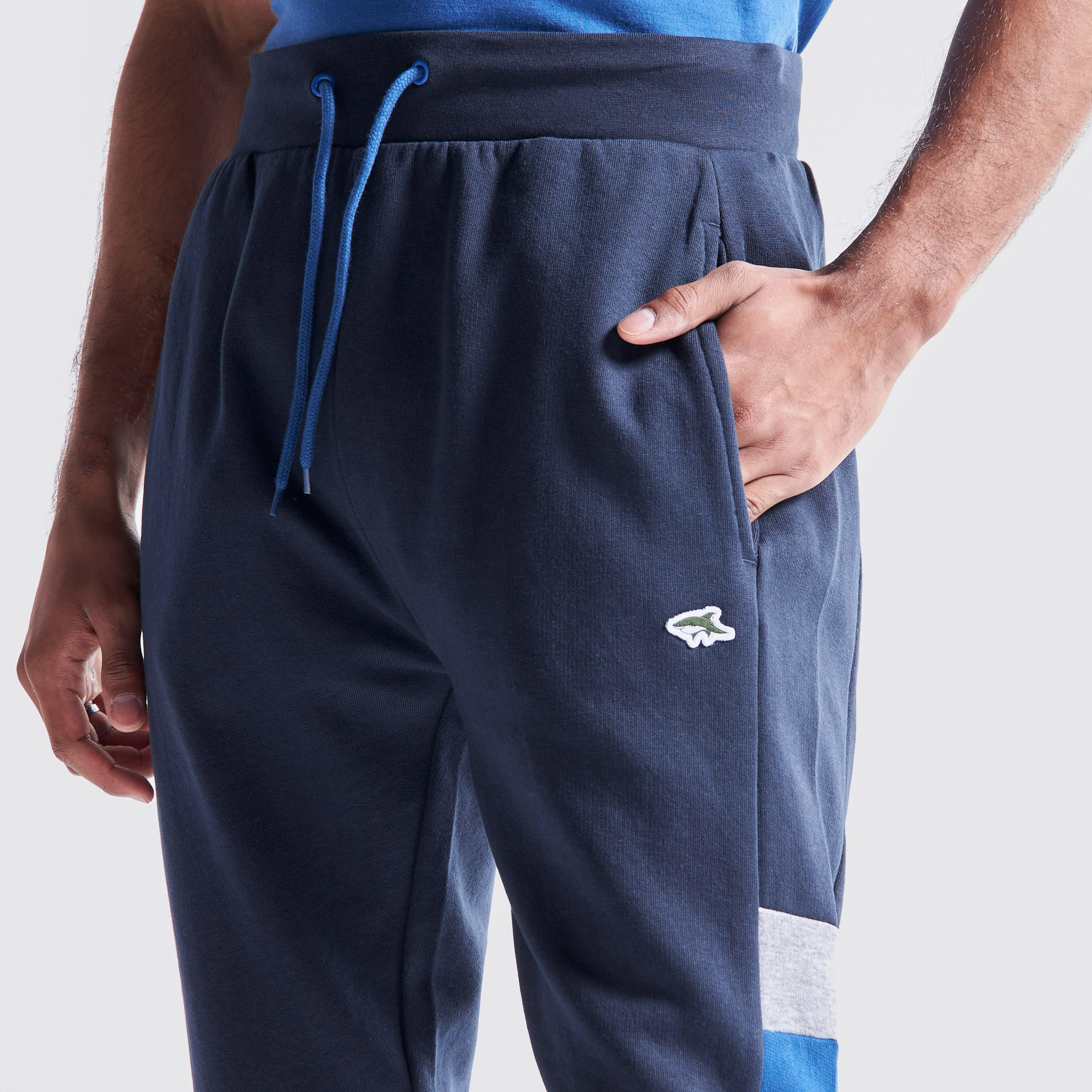 بنطلون رياضي برباط إغلاق وجيوب-men-clothing-bottoms-joggers-image-1