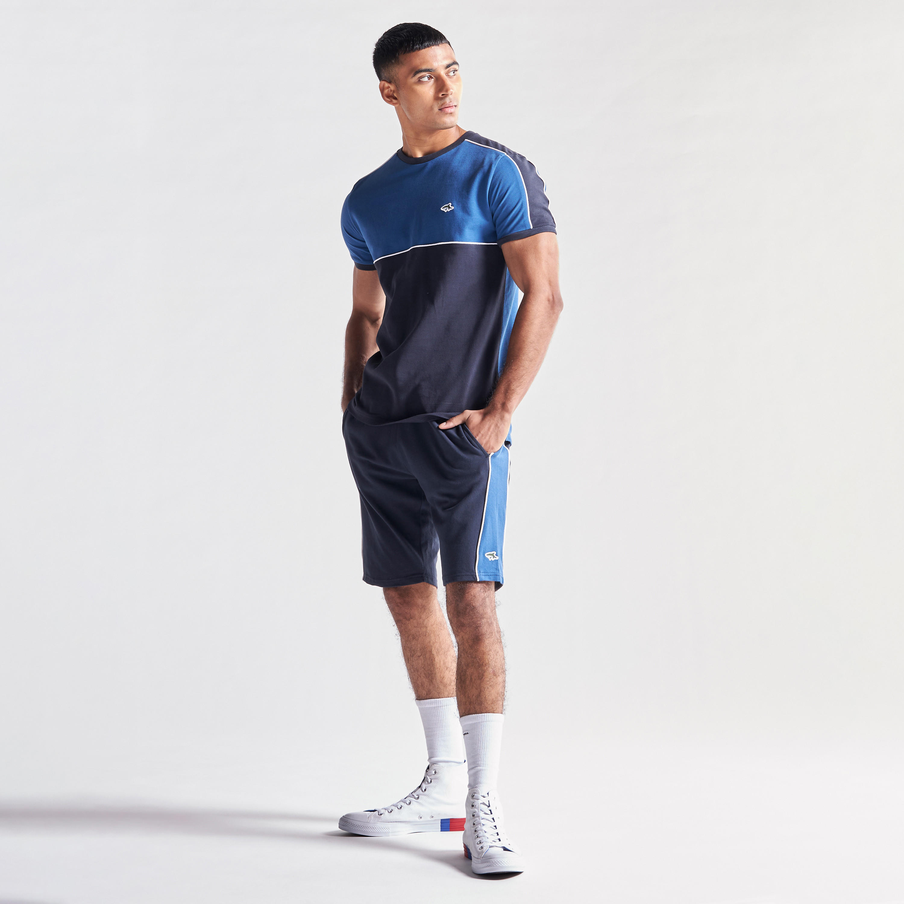شورت بخصر مطاطي وجيوب من لي شارك-men-clothing-bottoms-shorts-image-2