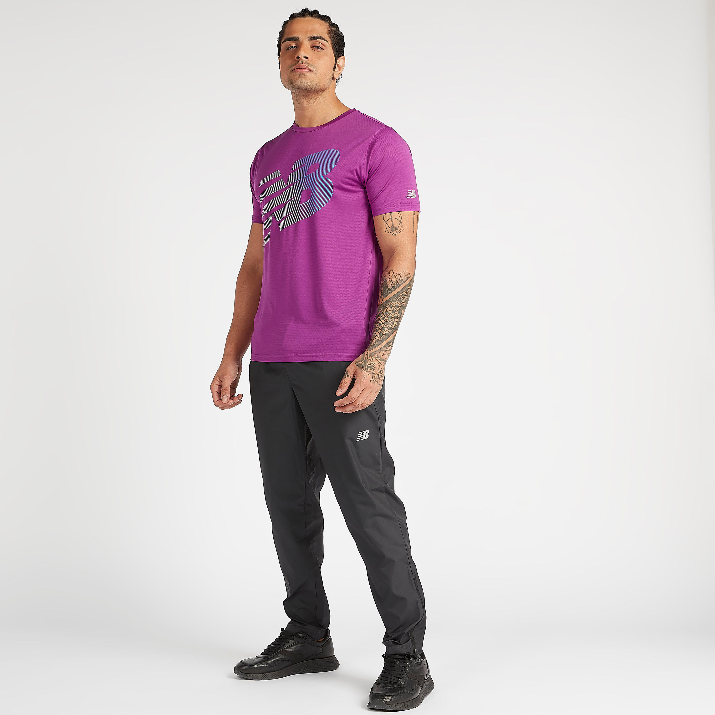 بنطلون رياضي بخصر مطّاطي أكسيليرايت من نيو بالانس-men-clothing-sportswearandactivewear-tracksuits-image-2