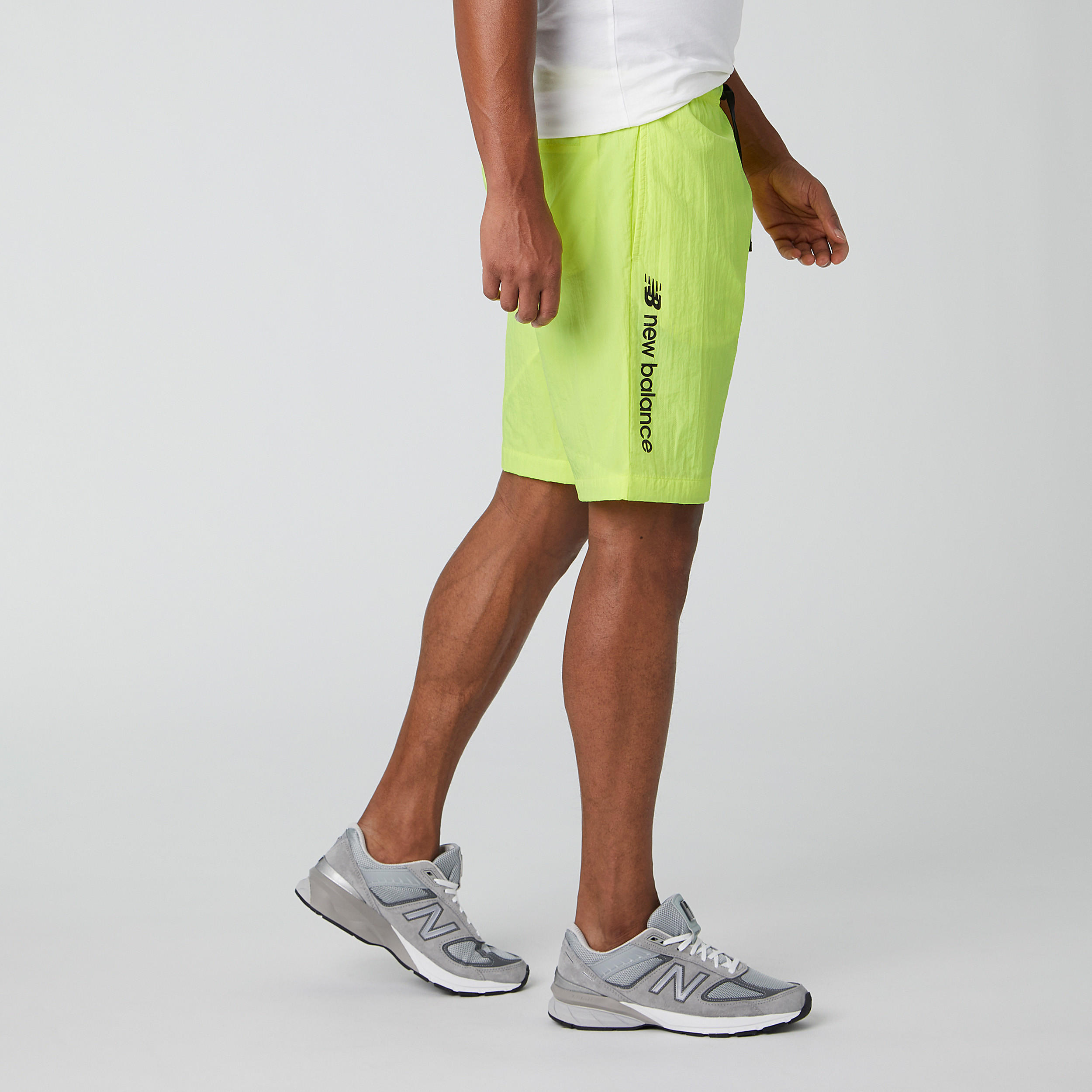 شورت سادة بجيوب ورباط إغلاق من نيو بالانس-men-clothing-sportswearandactivewear-bottoms-image-3