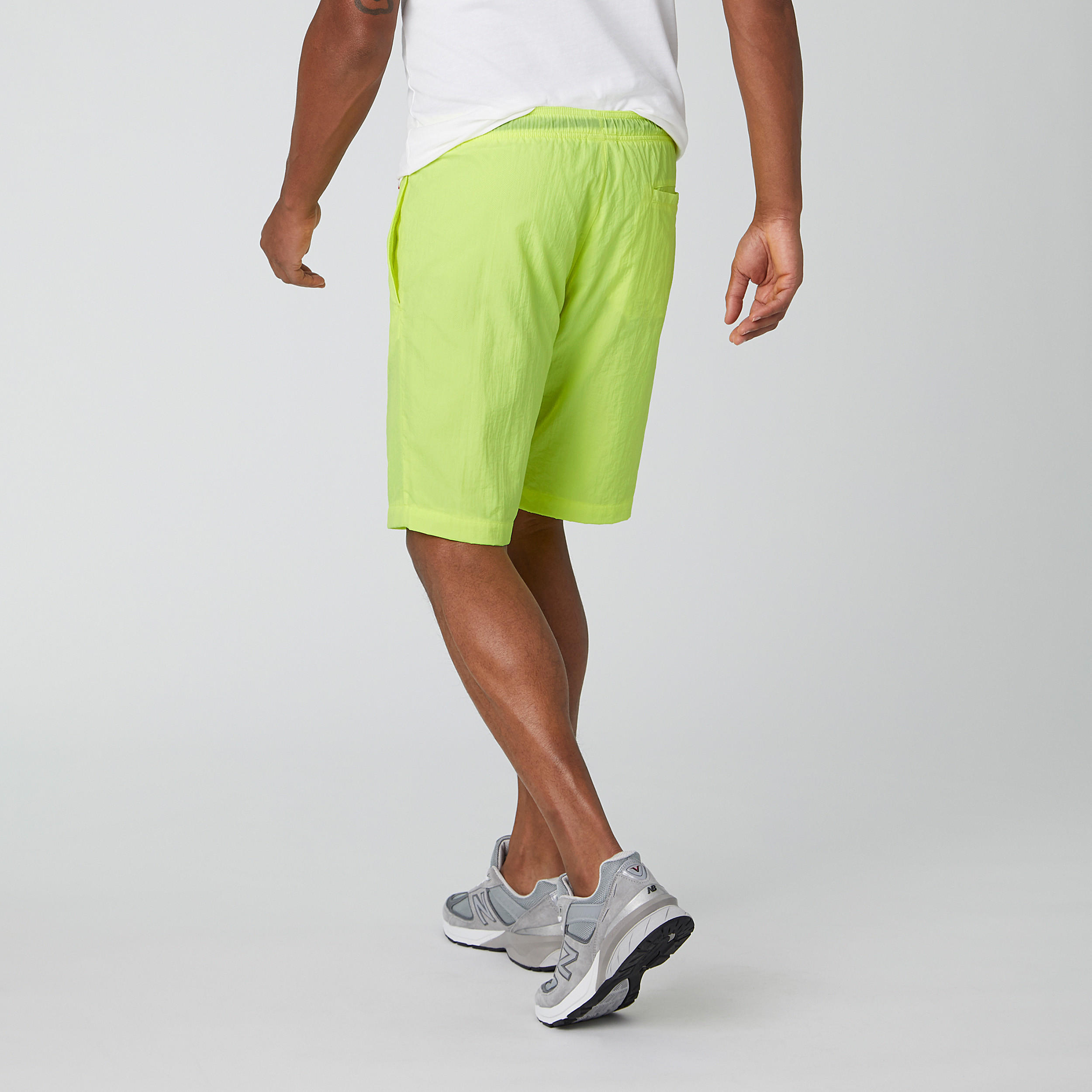 شورت سادة بجيوب ورباط إغلاق من نيو بالانس-men-clothing-sportswearandactivewear-bottoms-image-2