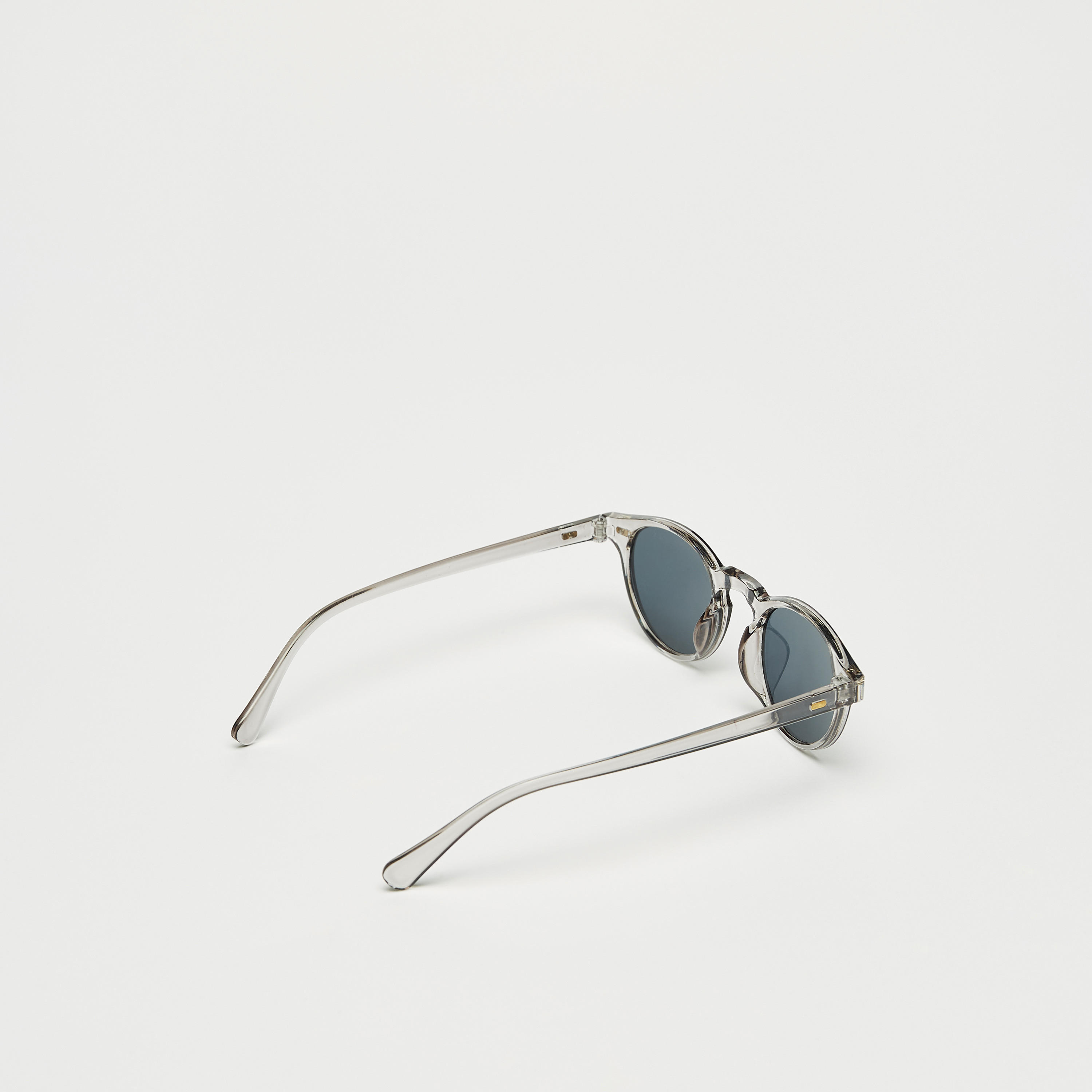 نظّارة شمسيّة بإطار كامل وعدسات ملوّنة ووسادات أنف-men-sunglasses-image-4