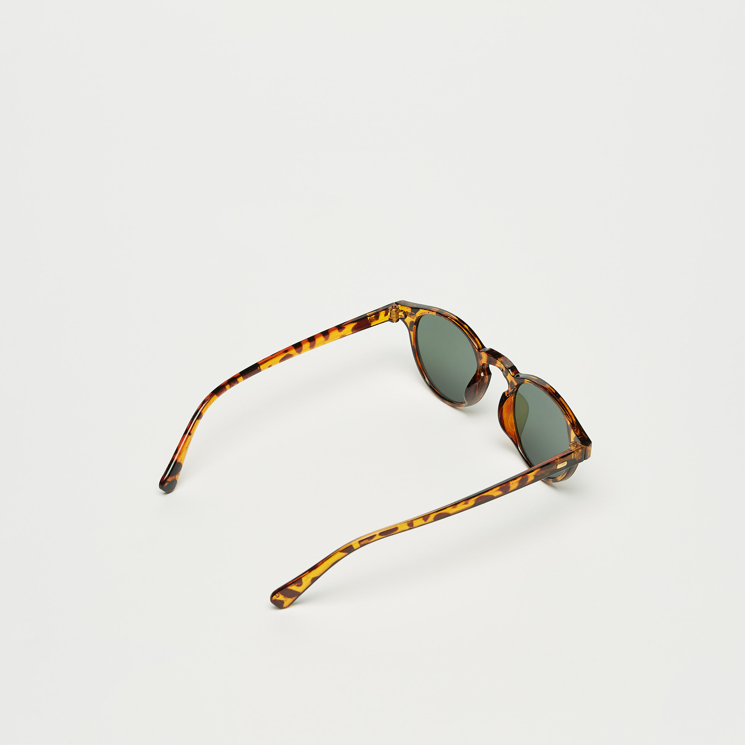 نظّارة شمسيّة بإطار كامل وعدسات ملوّنة ووسادات أنف-men-sunglasses-image-3