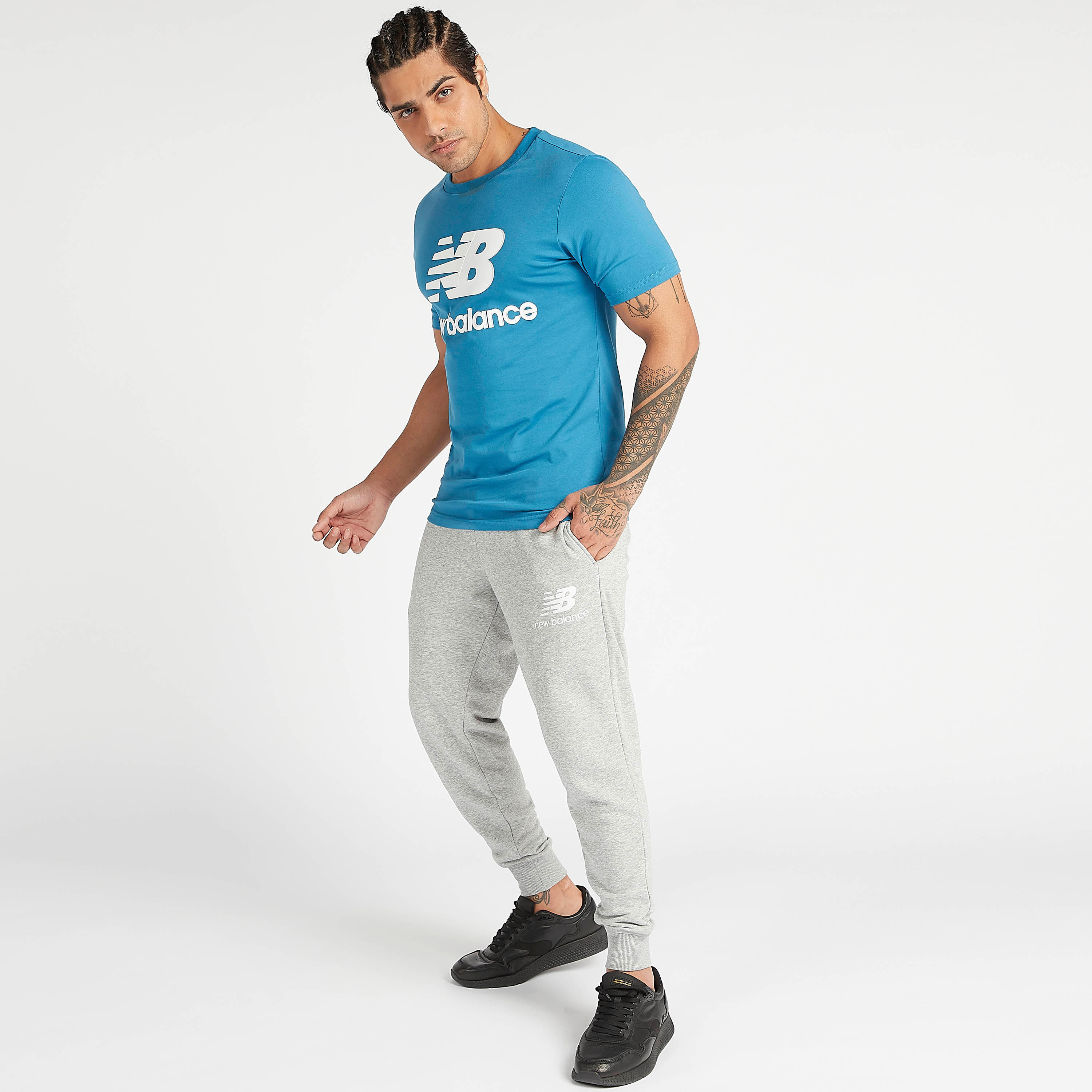 New Balance Printed T-shirt with Crew Neck and Short Sleeves-men-clothing-sportswearandactivewear-tshirtsandpolos-image-2
