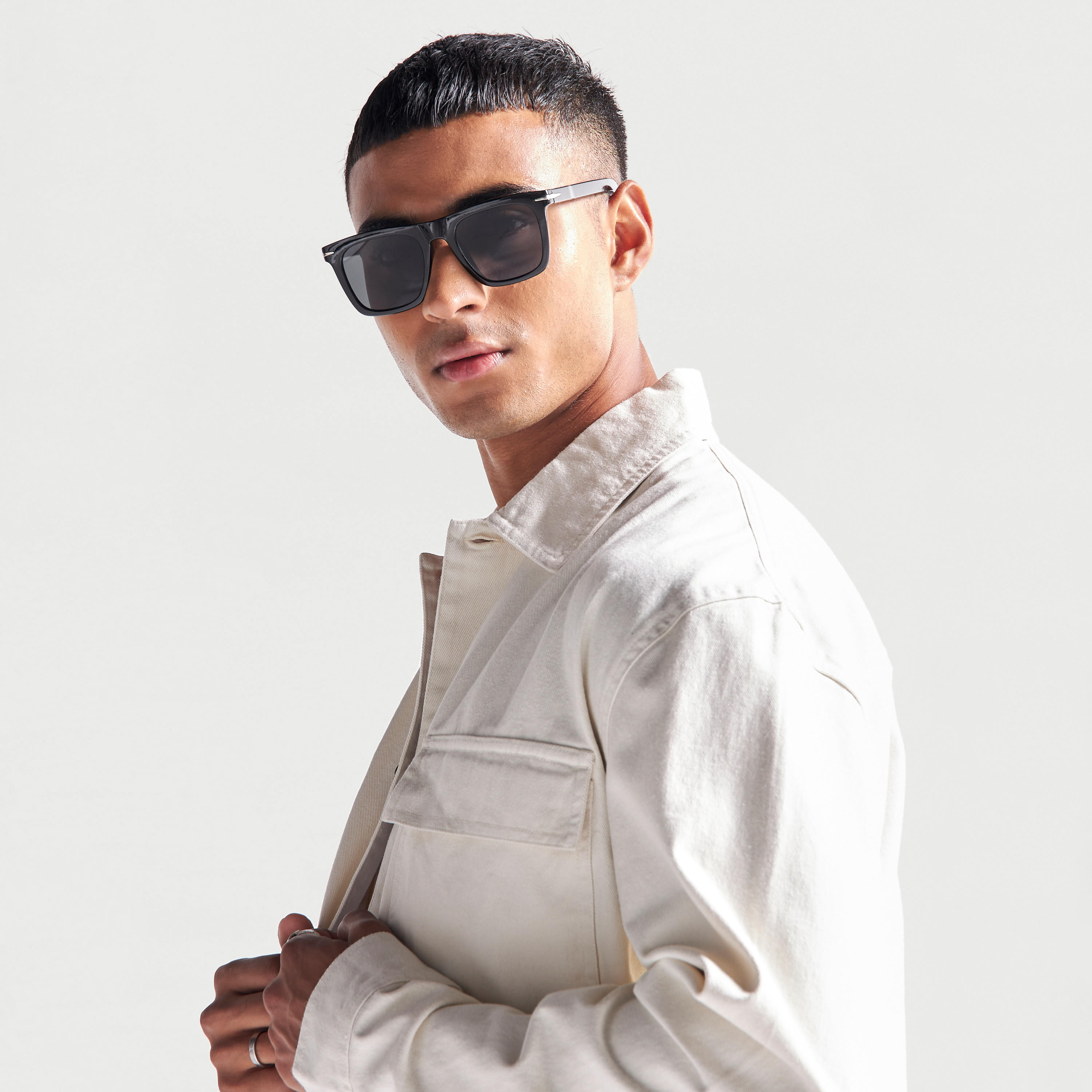 نظّارة شمسيّة بإطار كامل وعدسات ملوّنة ووسادات أنف-men-sunglasses-image-2