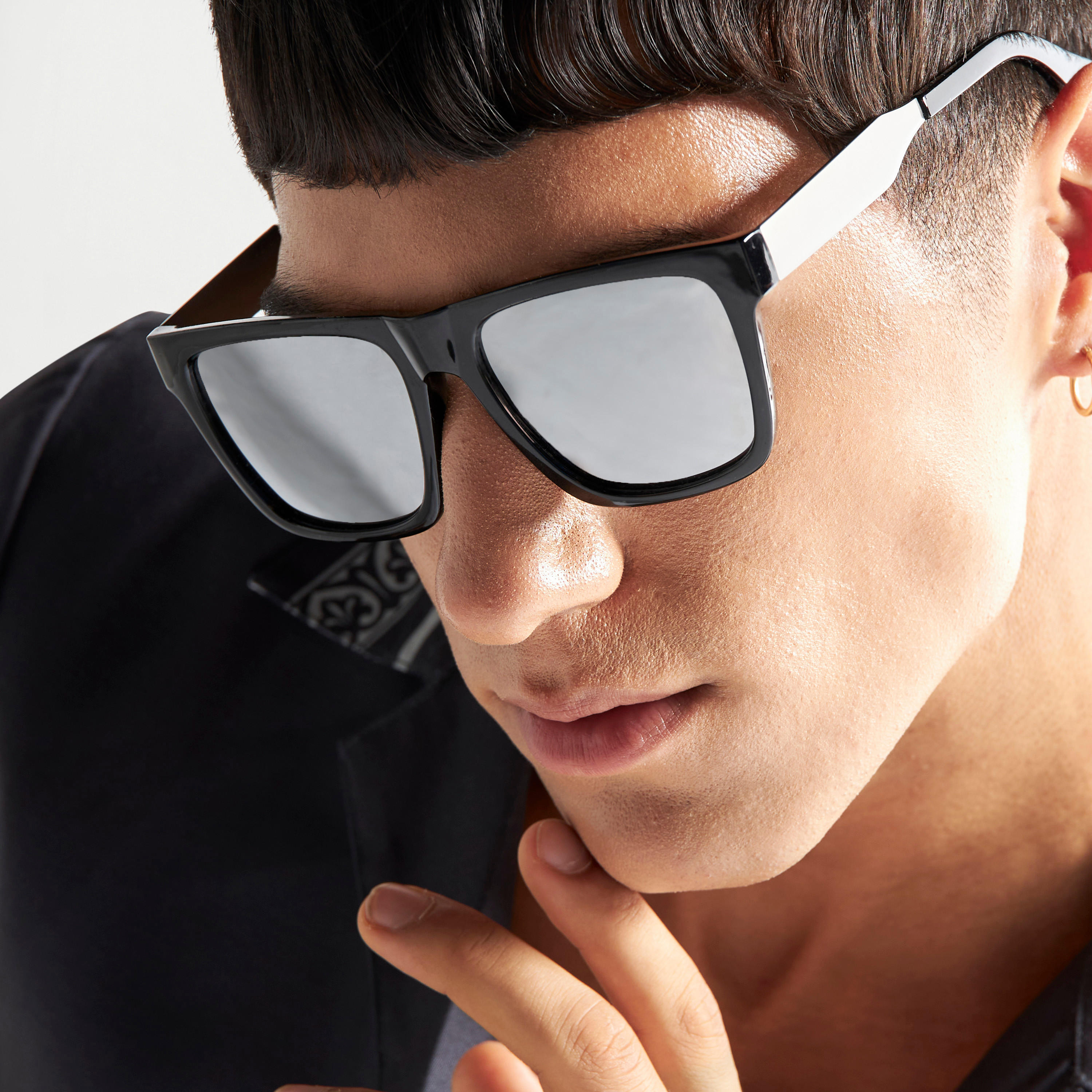 نظّارة شمسيّة بإطار كامل وعدسات ملوّنة ووسادات أنف-men-sunglasses-image-2
