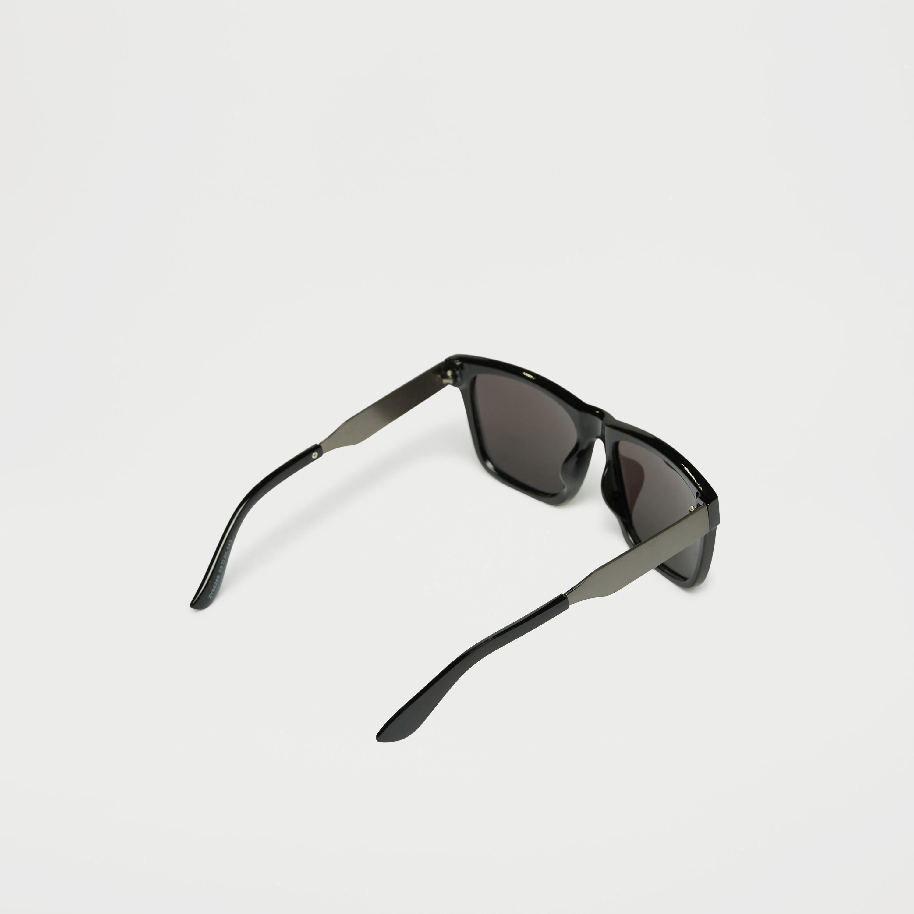 نظّارة شمسيّة بإطار كامل وعدسات ملوّنة ووسادات أنف-men-sunglasses-image-4