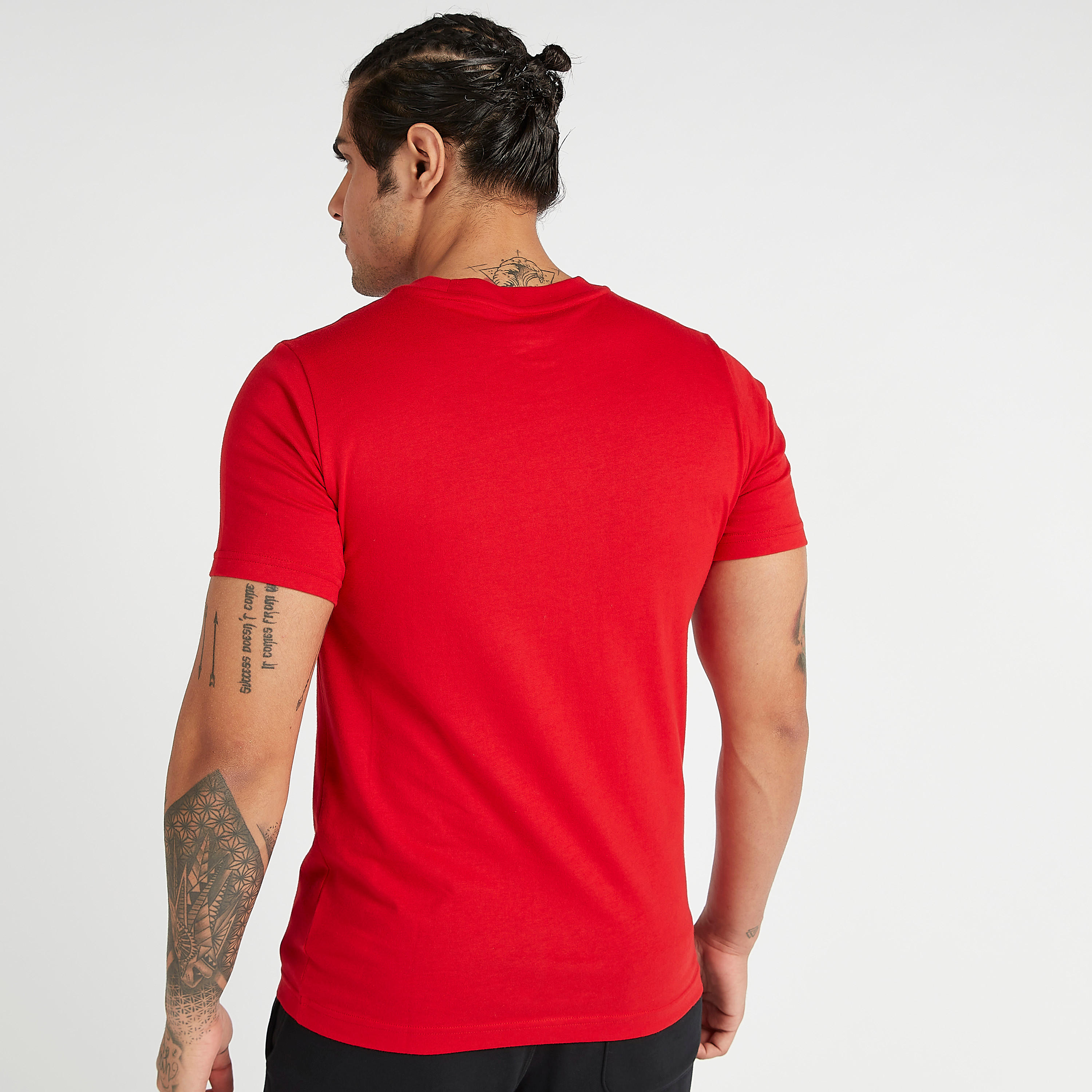 تيشيرت بأكمام قصيرة وطبعات كلاسيك نوك آوت من نيو بالانس-men-clothing-sportswearandactivewear-tshirtsandpolos-image-6