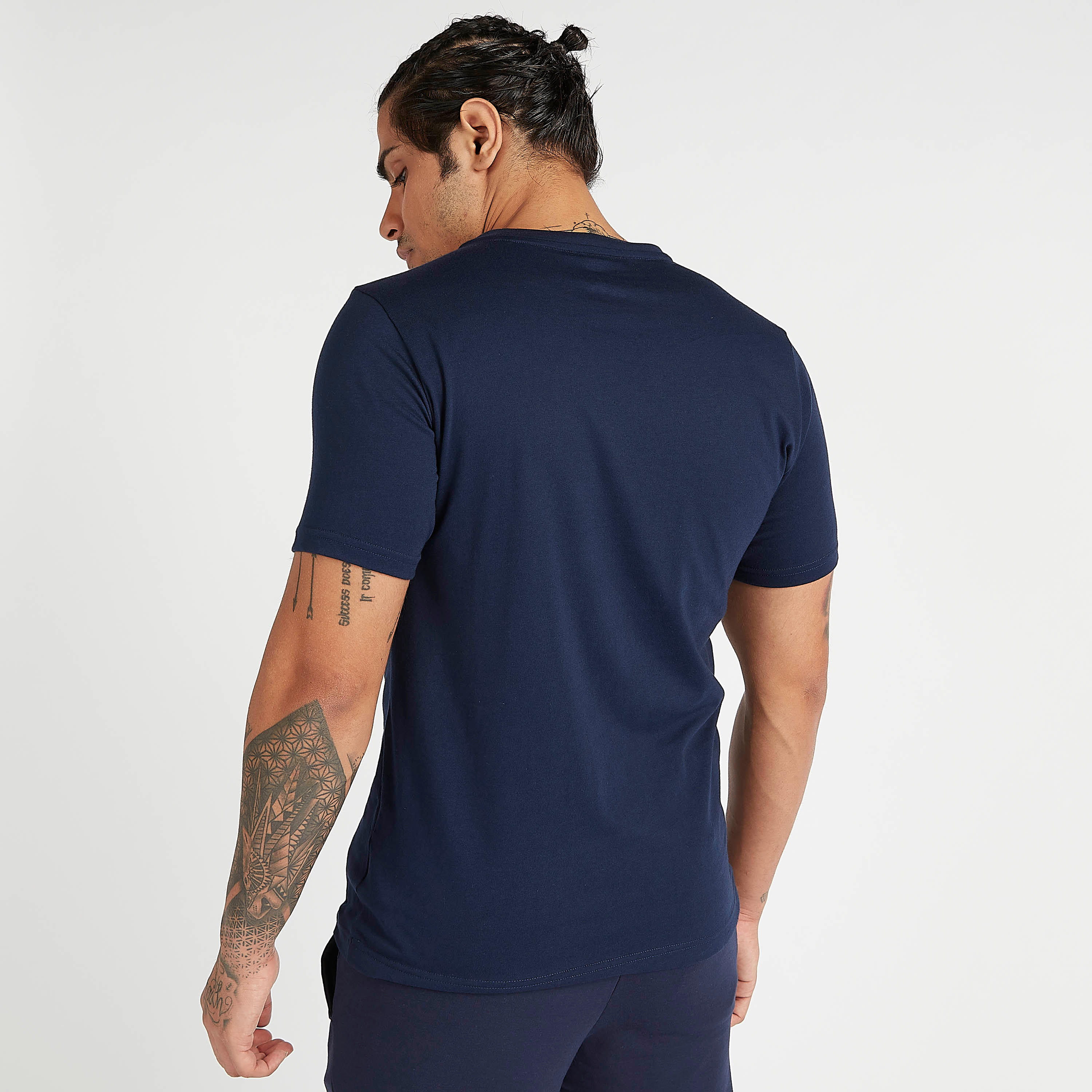 New Balance Classic Printed T-shirt with Short Sleeves and Crew Neck-men-clothing-sportswearandactivewear-tshirtsandpolos-image-8